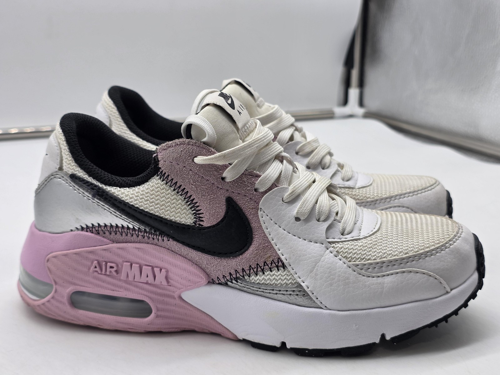 Nike Air Max Excee Shoes Womens Size 5.5 White Pink Sneakers Stained CD5432-109