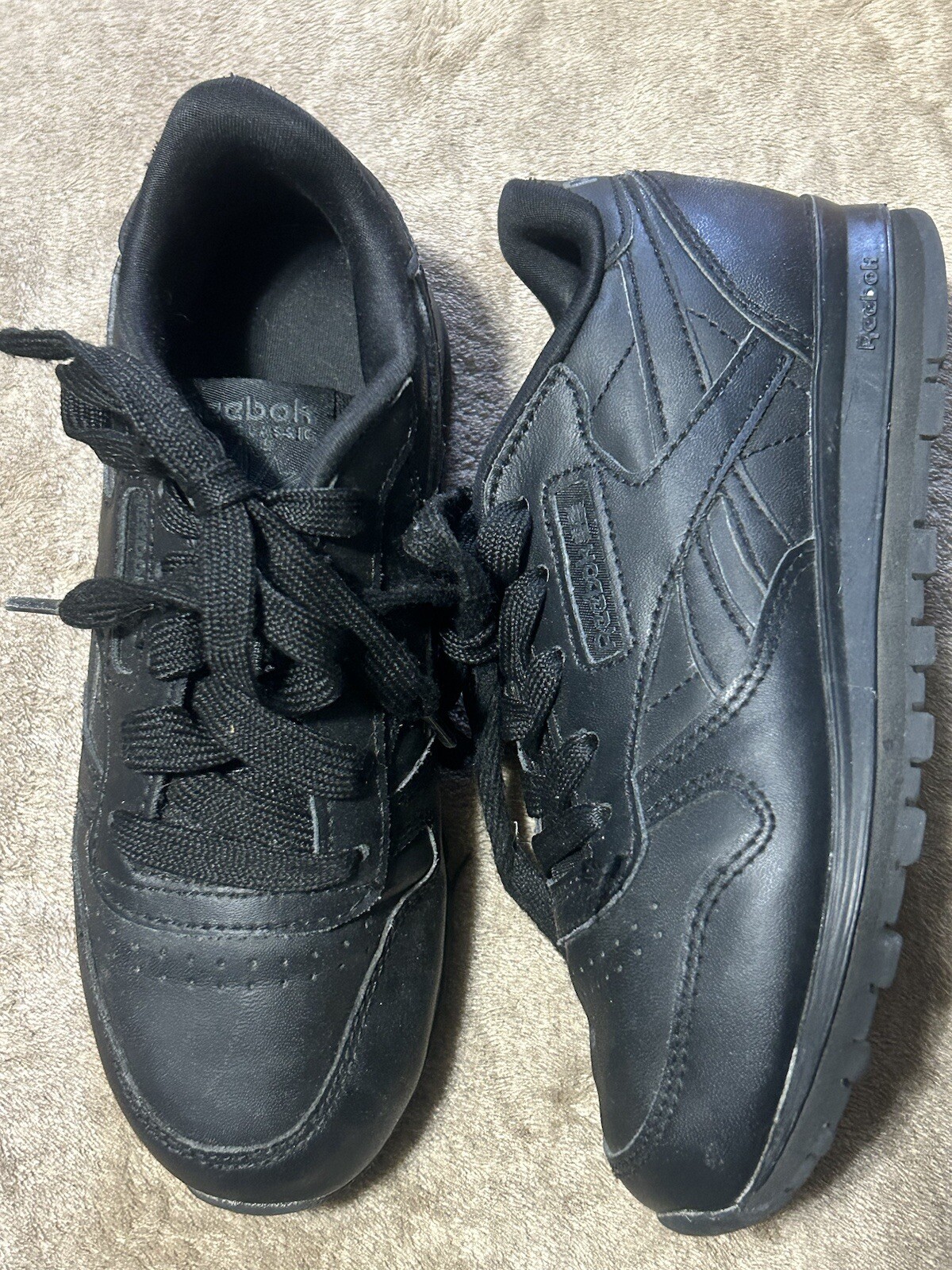 Reebok Black Boy Size 13 Athletic School Walking Casual Sneakers