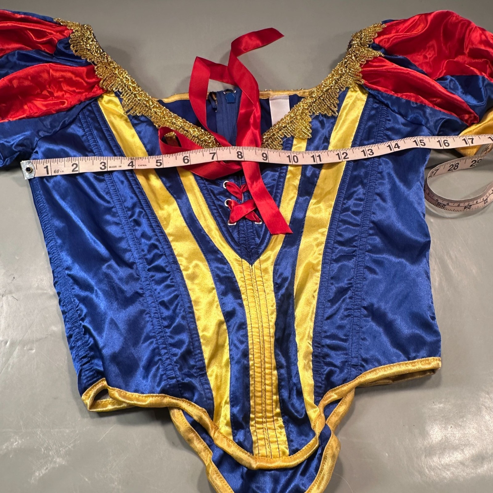Snow White Princess Costume Corset Women Lace Up Puff Sleeves Zipper Satin