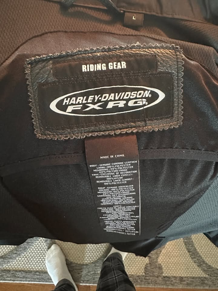 Harley Davidson Men’s FXRG Black Leather Jacket w/Armor & Liner MED 98040-12VM