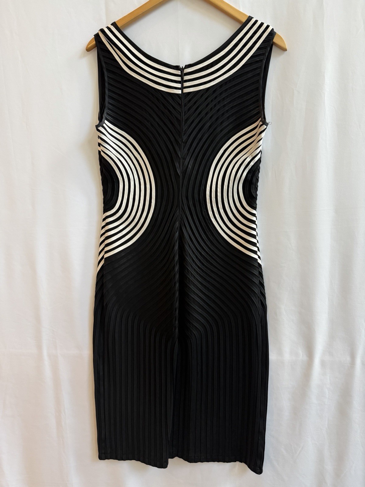 Musani Couture Black/White Striped Pleated V-Neck Sheath Dress, Size 8