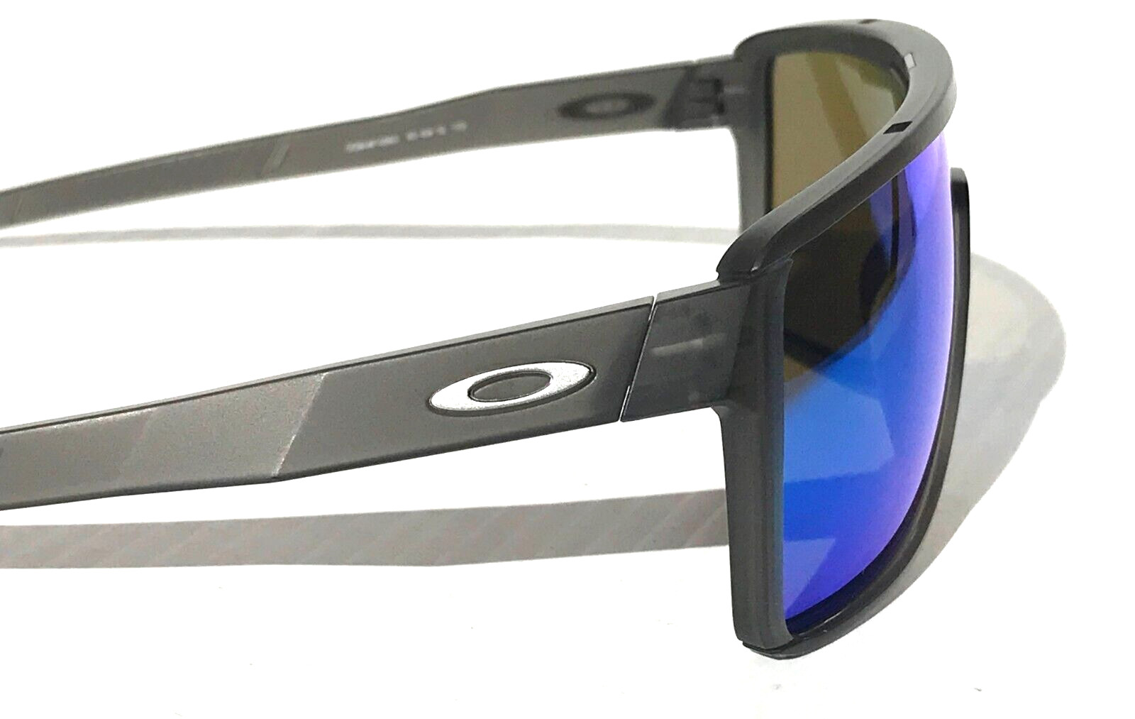 NEW Oakley CASTEL Matte Smoke Grey POLARIZED GALAXY Blue Lens Sunglass 9147