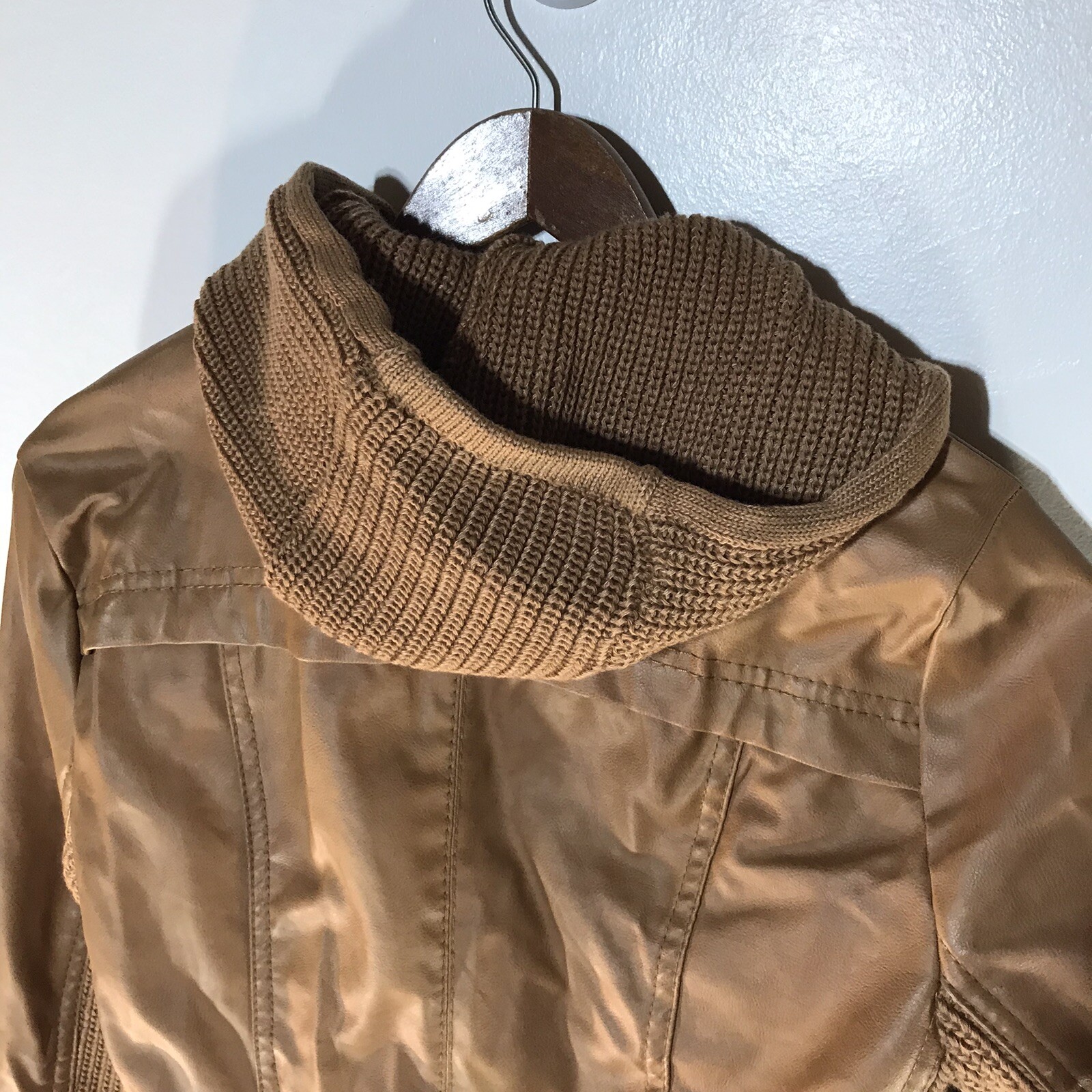 Ci Sono By Cavalini Camel 100% Vegan Leather Cropped Moto Jacket Womens Size M