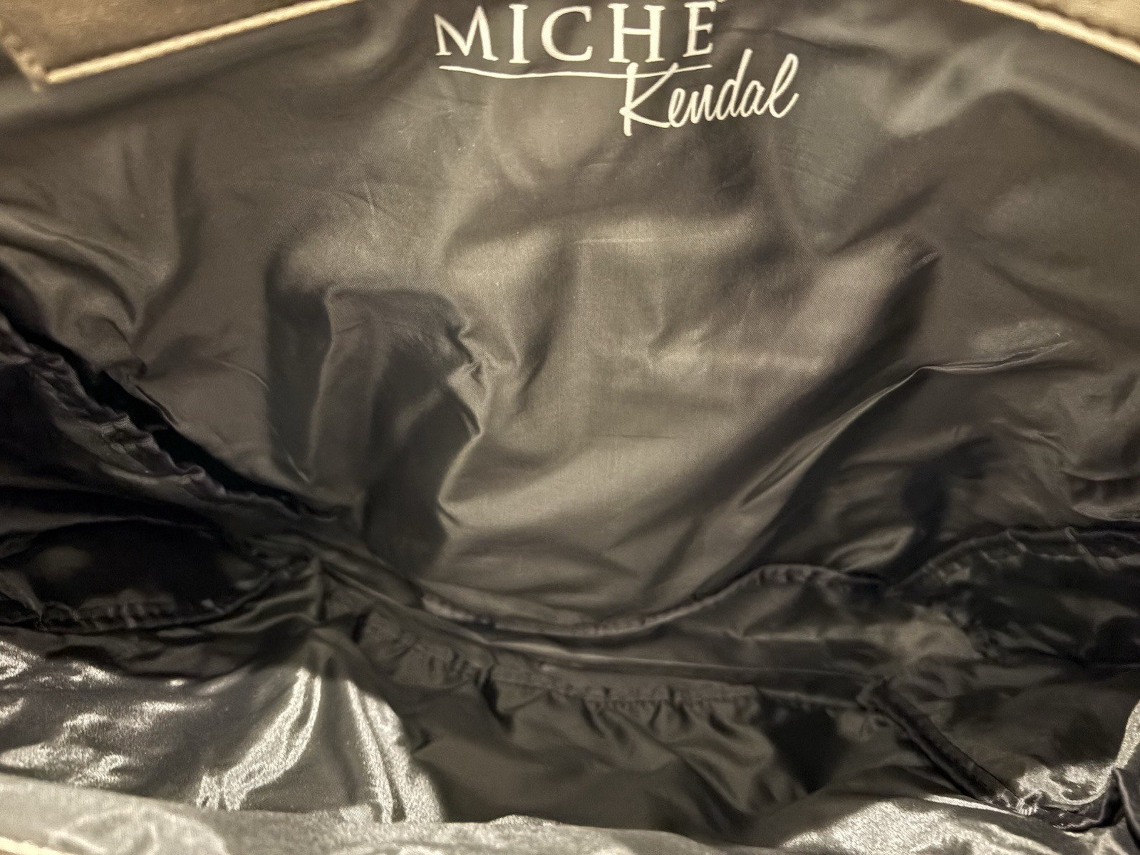 MICHE – Prima Shell – Kendal Pewter Gathered