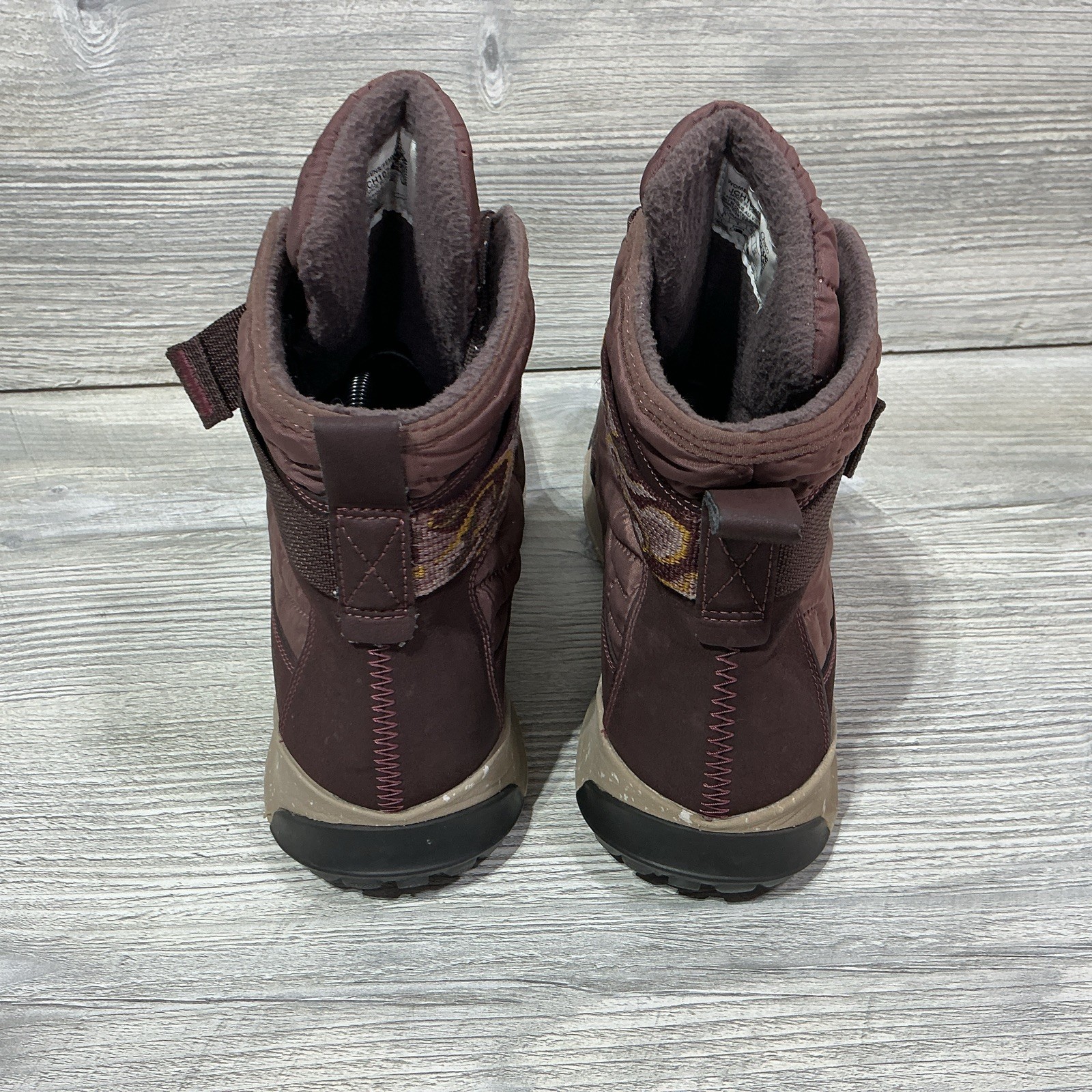 Chaco Womens Size 8 Borealis Quilt Waterproof Boots Adjust Purple JCH107470