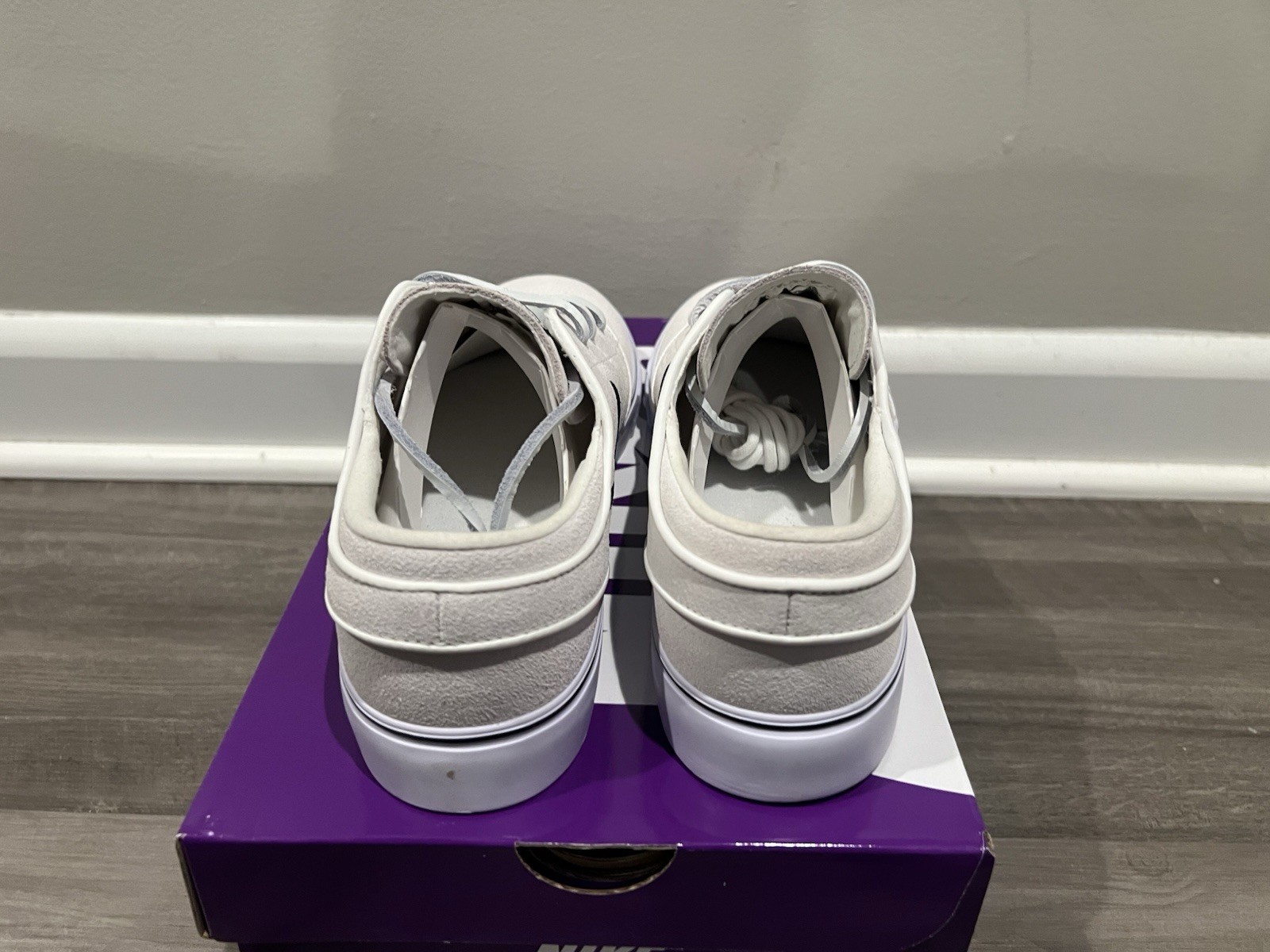 Size 9 Men’s Nike Zoom Stefan Janoski OG+ SB Summit White Skate FD6757 100 $100