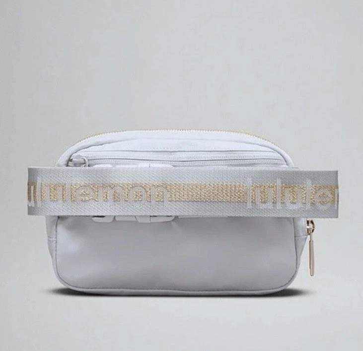 Lululemon Everywhere Wordmark Crossbody Belt Bag 1L – Gray/Gold Waist Pack