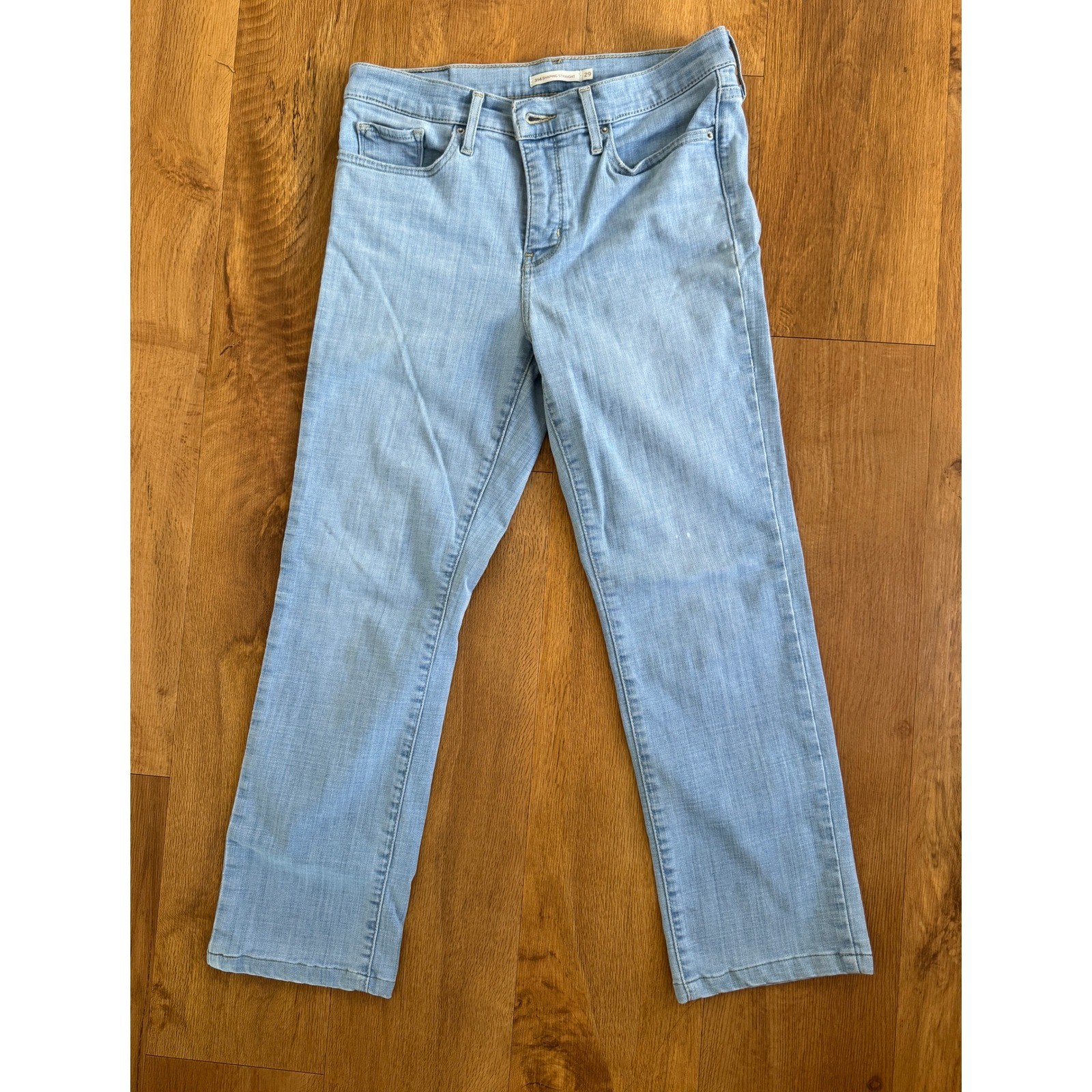 Levi Strauss Co 314 Shaping Straight Jeans Women’s Size 29 Light Wash Denim