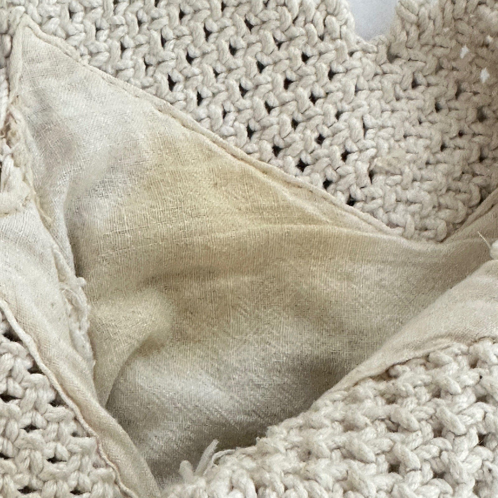 Vintage Boho Cream Macrame Shoulder Bag Wood Toggle Button Tassel Festival Ivory
