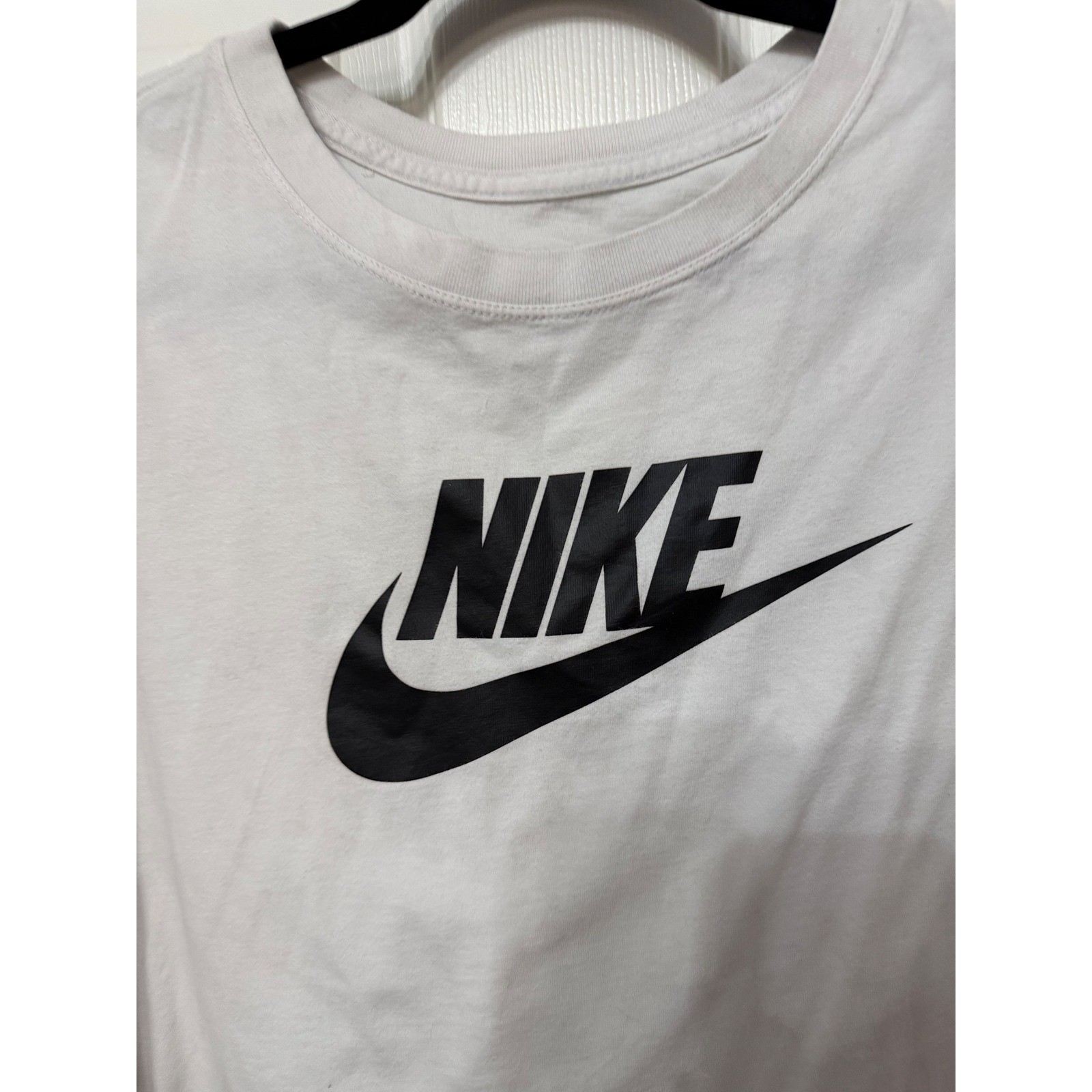 Nike Sportswear Essential Womens Cropped T-Shirt White Black Logo BV6175-100 L