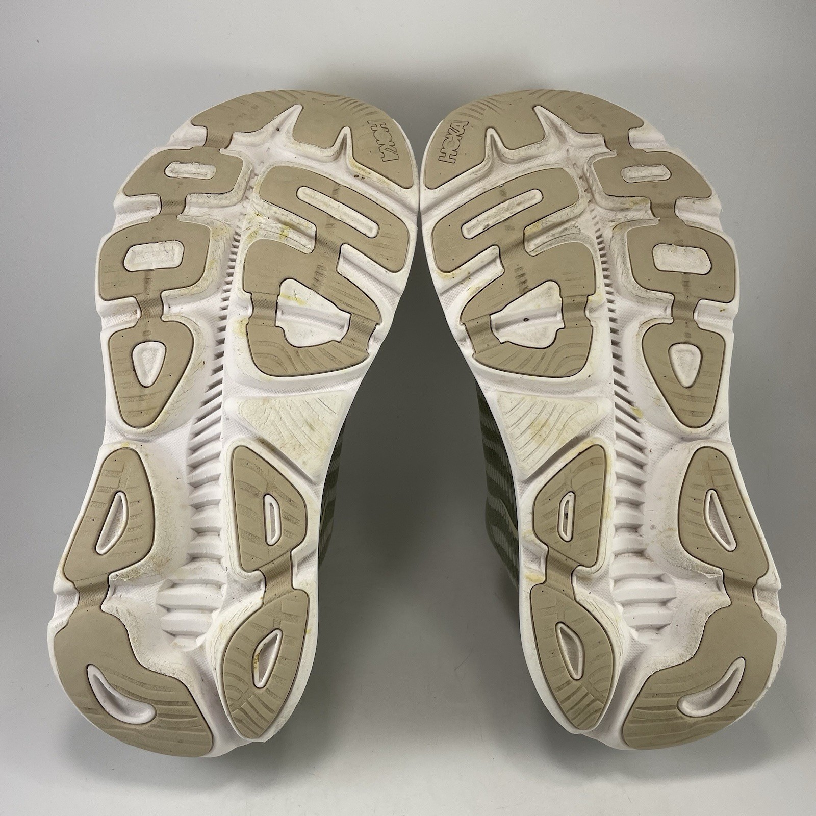 Hoka One One Gaviota 5 Barley/ Oat Milk Running Shoes Mens Size 12.5 2E Wide EE