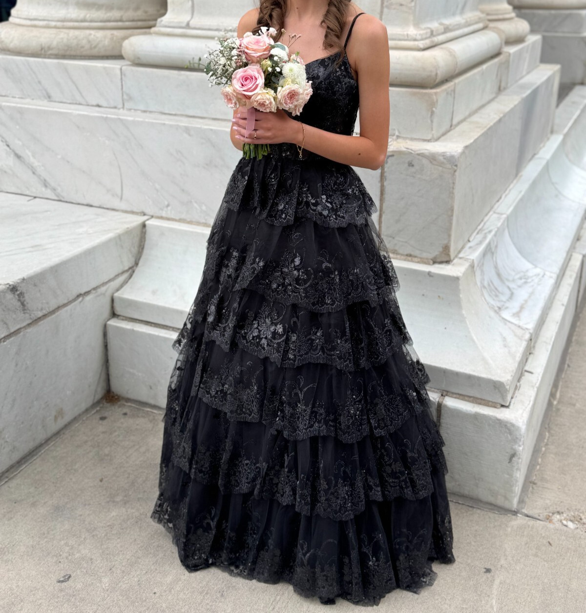 Ladivine by Cinderella Divine Ball Gown Formal Dress Prom Lace Tiered Size XS