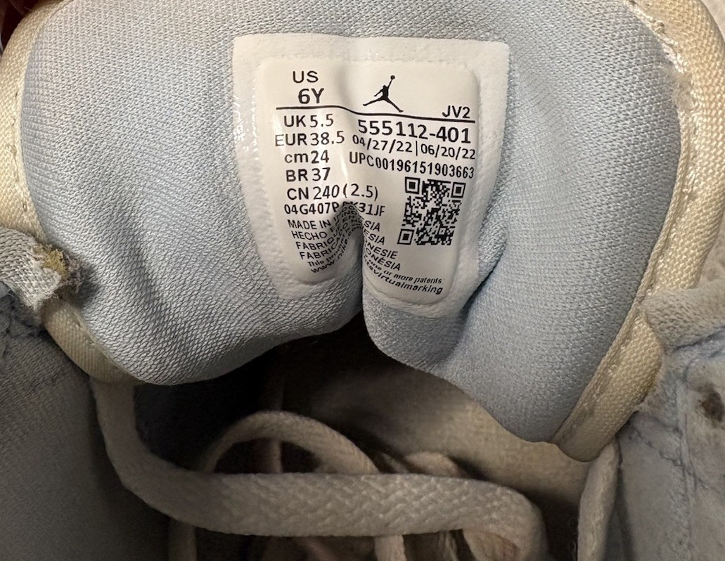 Nike Air Jordan 1 Mid GS Ice Blue Black White 555112-401 Size 6Y