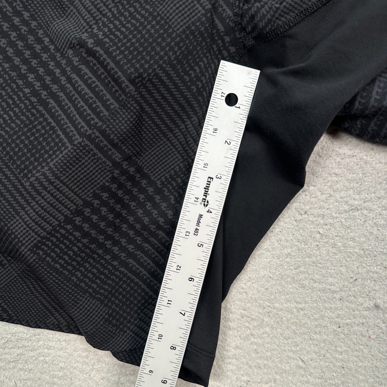 Lululemon The Short Men’s Size 32 Lined Active Athletic Workout Gym 8″