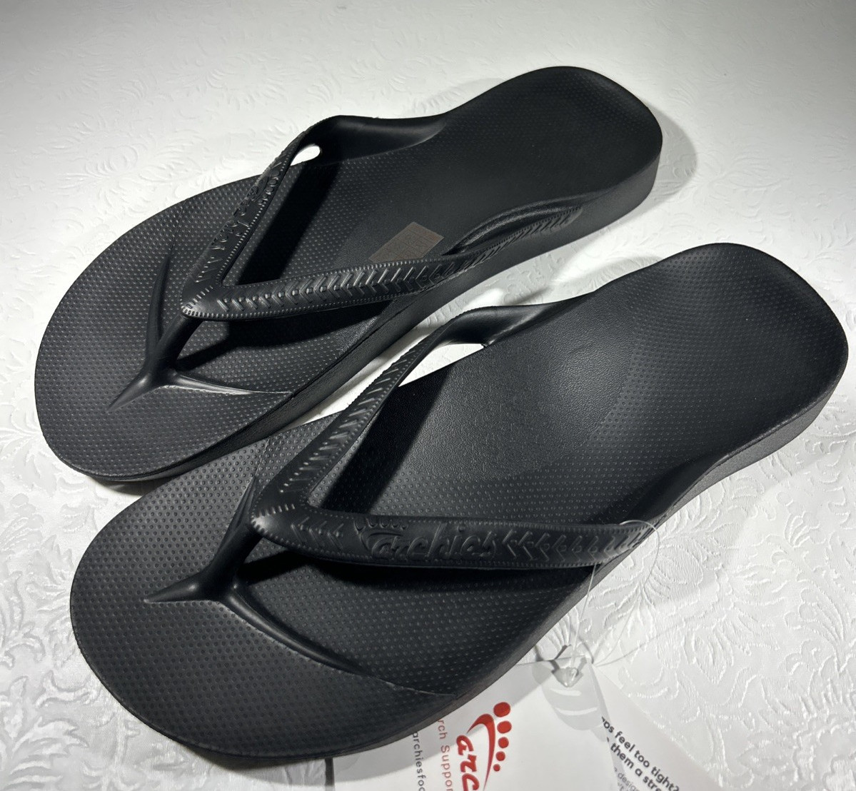 Archies Arch Support Thong Flip Flops Black NWT Unisex M11 / W12