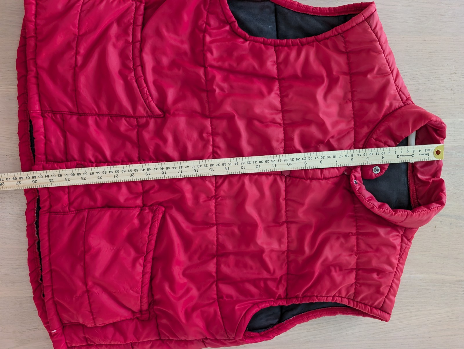 Vintage 1976 Union 76 Tournament of Roses Red Puffer Vest Women’s No Brand As Is