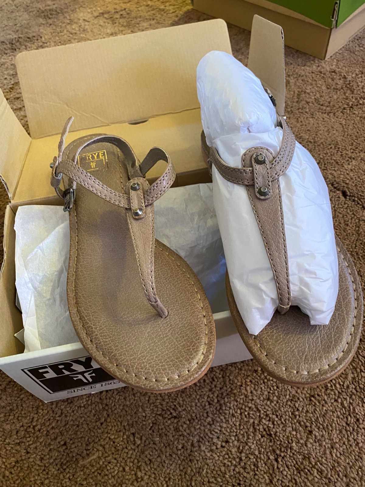 womens frye sandals size 8carson t cement new in box