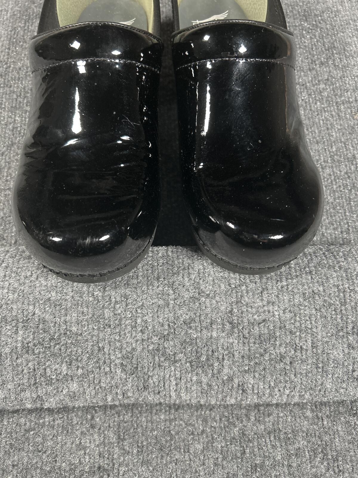 Dansko XP 2.0 Black Patent Leather Clogs Wide EU 42
