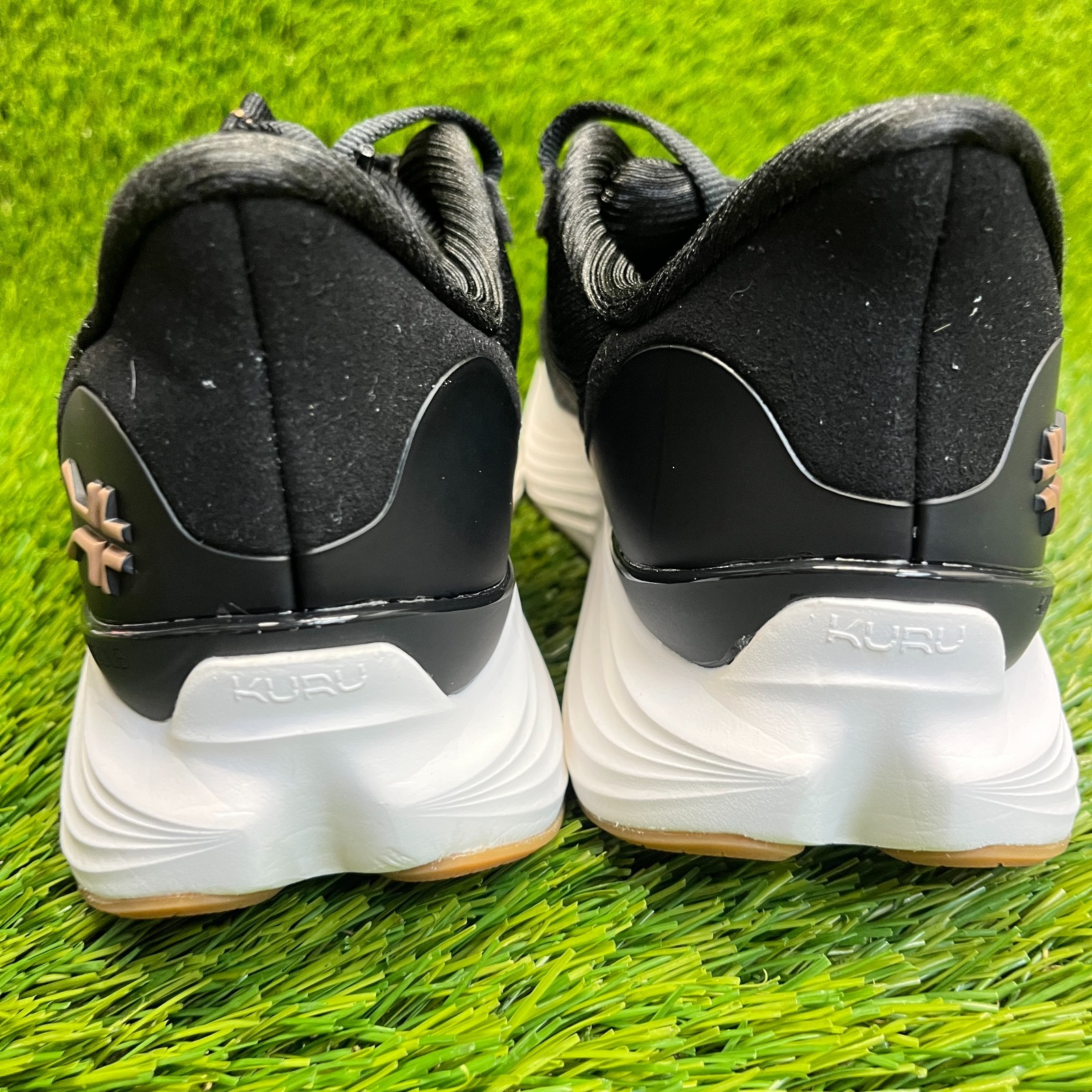 Kuru Atom 2 Womens Size 7 Black White Athletic Running Walking Shoes Sneakers