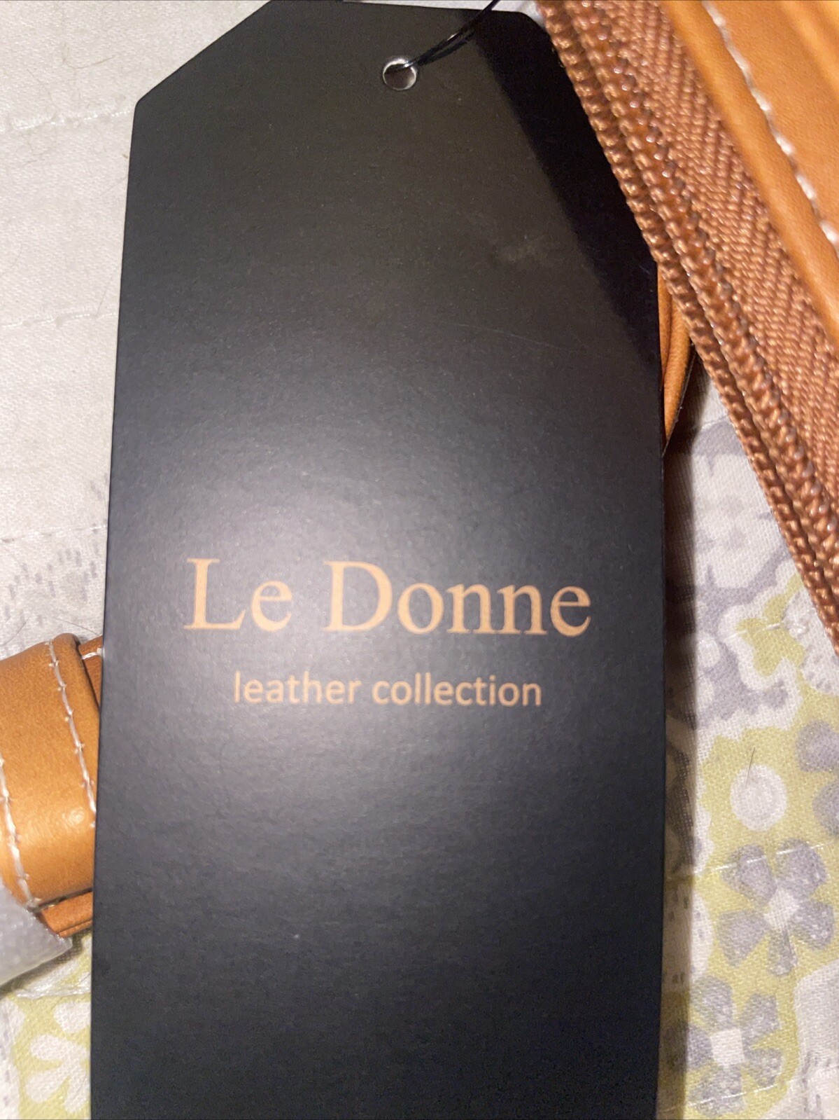 NWT Le Donne Leather Structured Organizer Shoulder Bag LD-4056-TAN