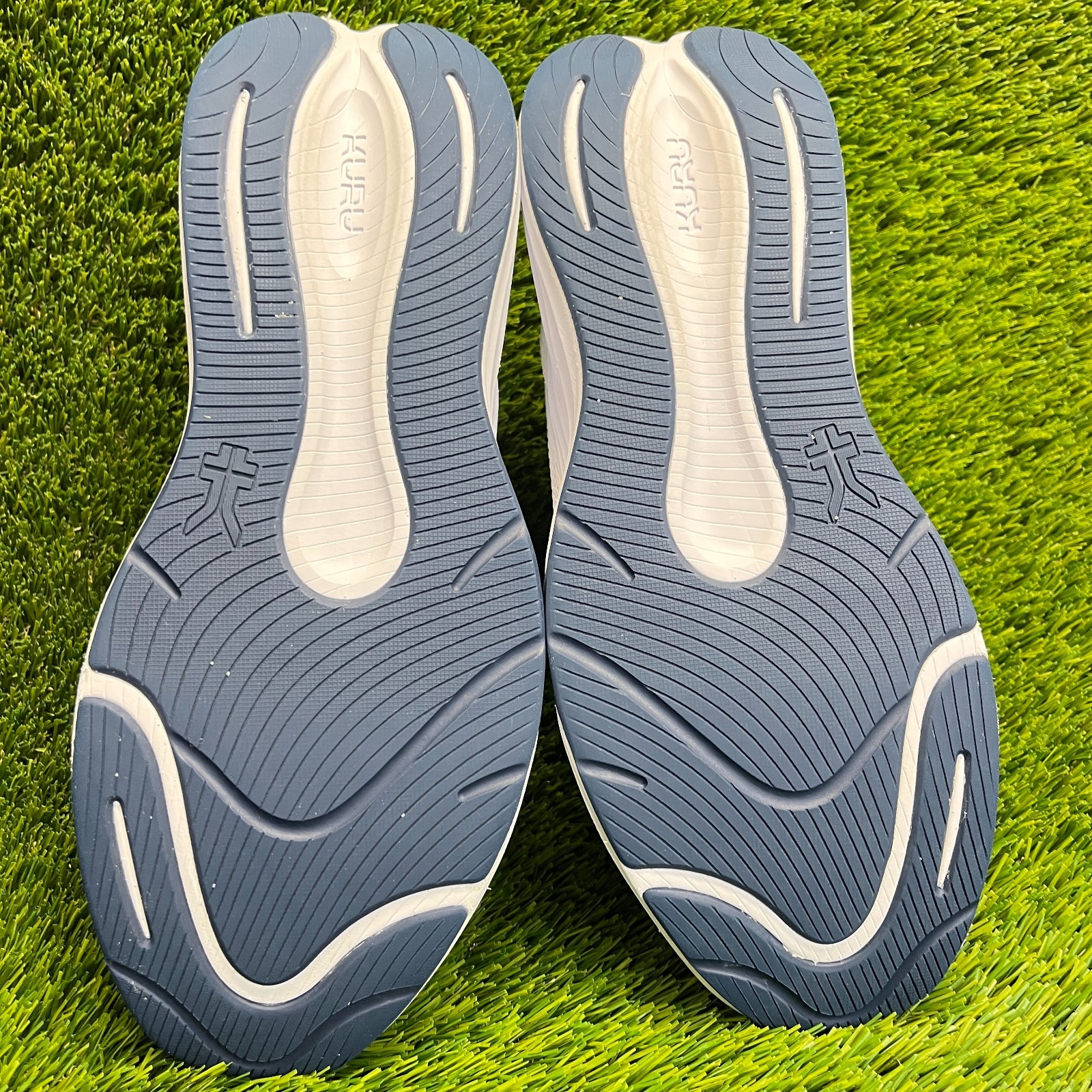 Kuru Atom 2 Mens Size 10.5 White Blue Athletic Running Walking Shoes Sneakers