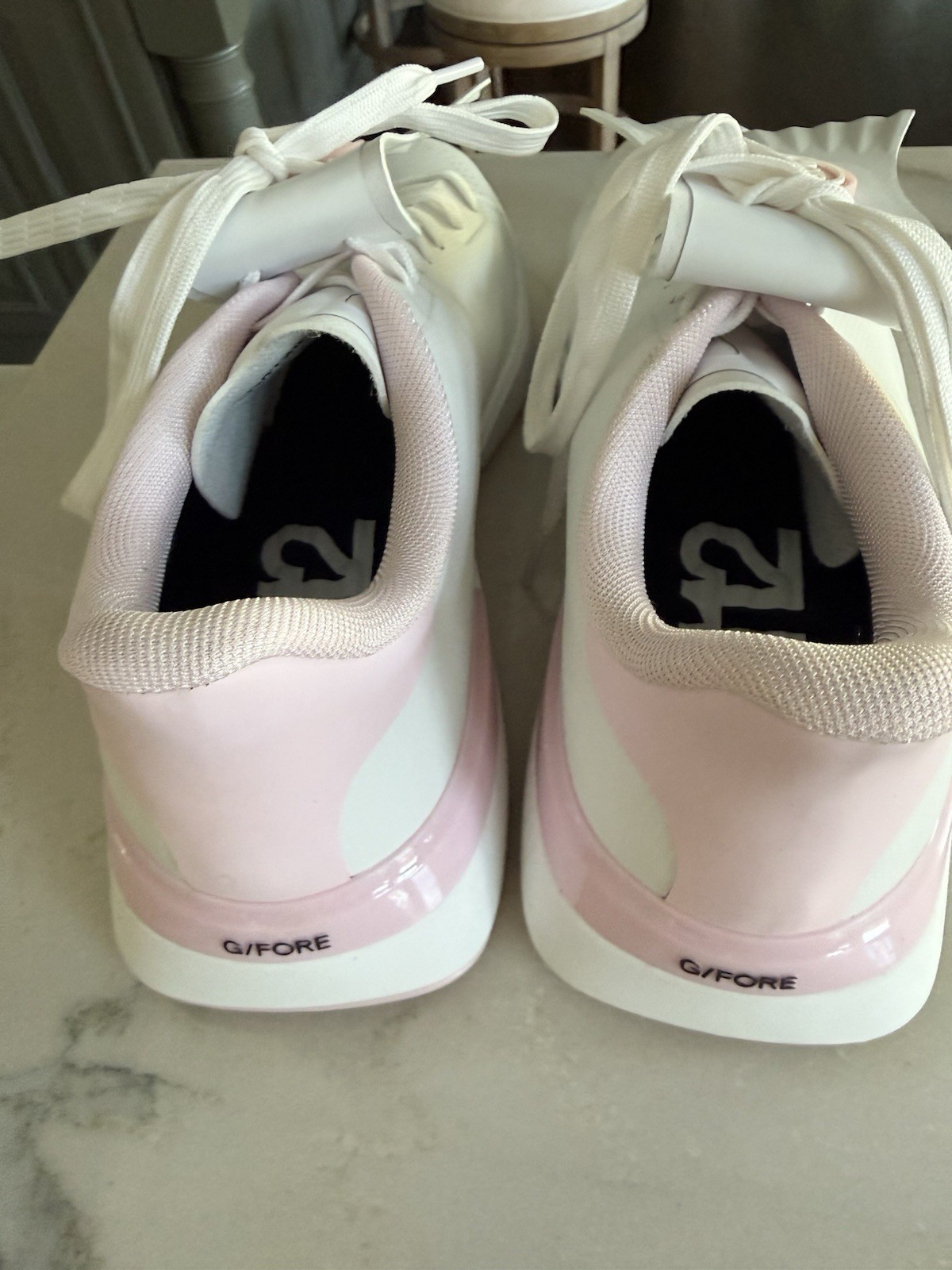 G/FORE Gallivanter Leather Golf Sneakers White/Pink Fringe Low Top Lace-Up