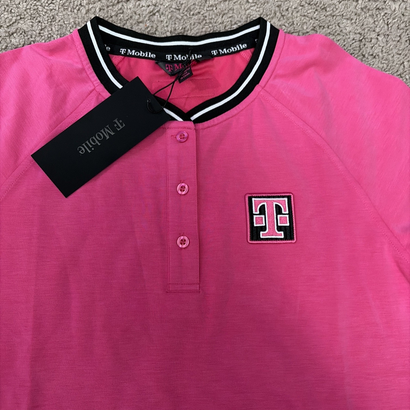 T-MOBILE Employee Uniform Sweatshirt Pink Women’s Medium Half Zip