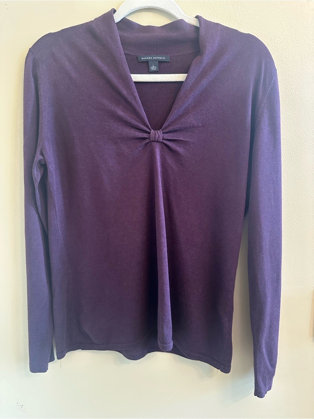 Banana Republic Purple Knot Front Long Sleeve Lightweight Sweater Size Medium