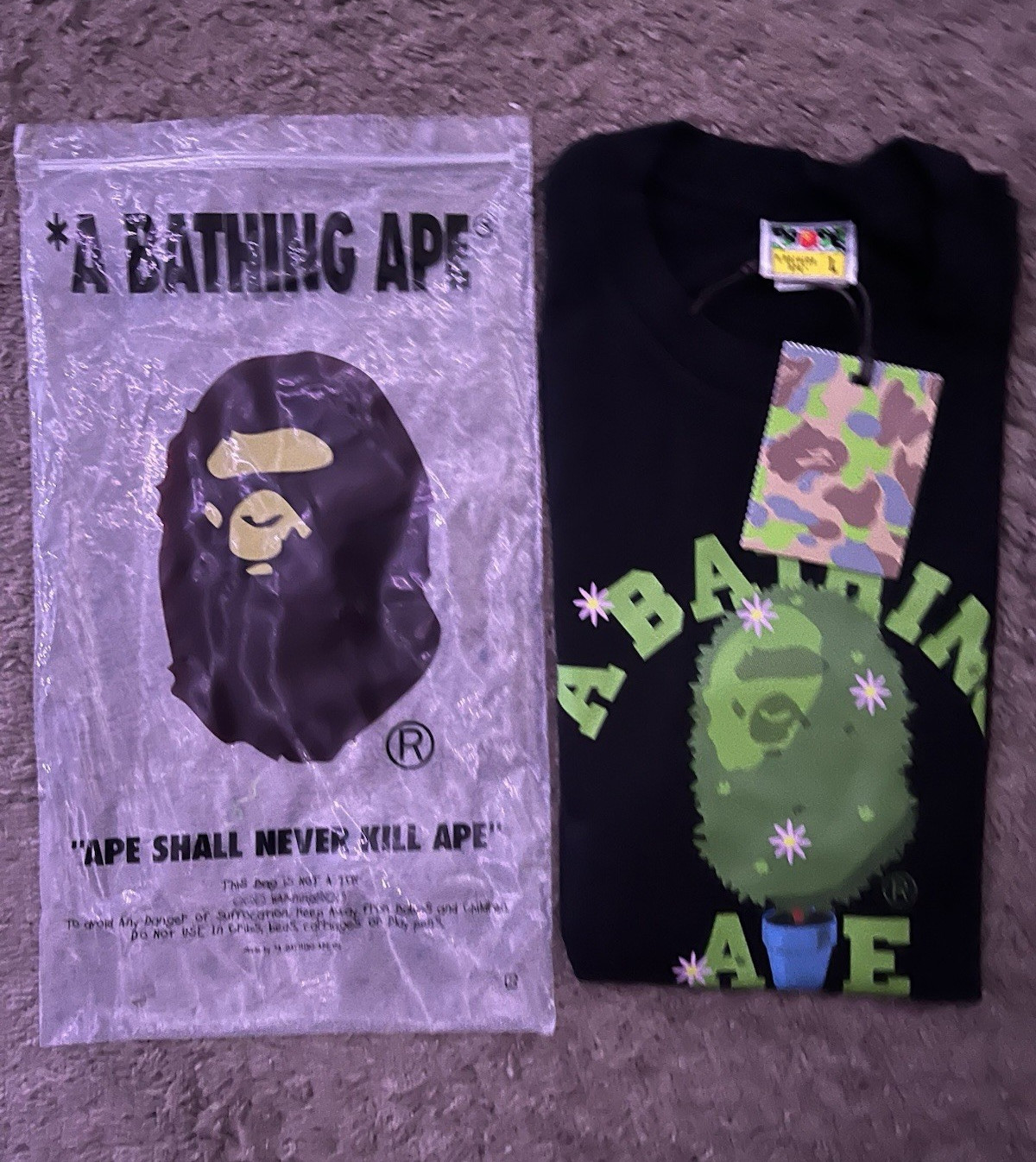 A Bathing Ape Men’s L Black Graphic Print Logo Short Sleeve T-Shirt