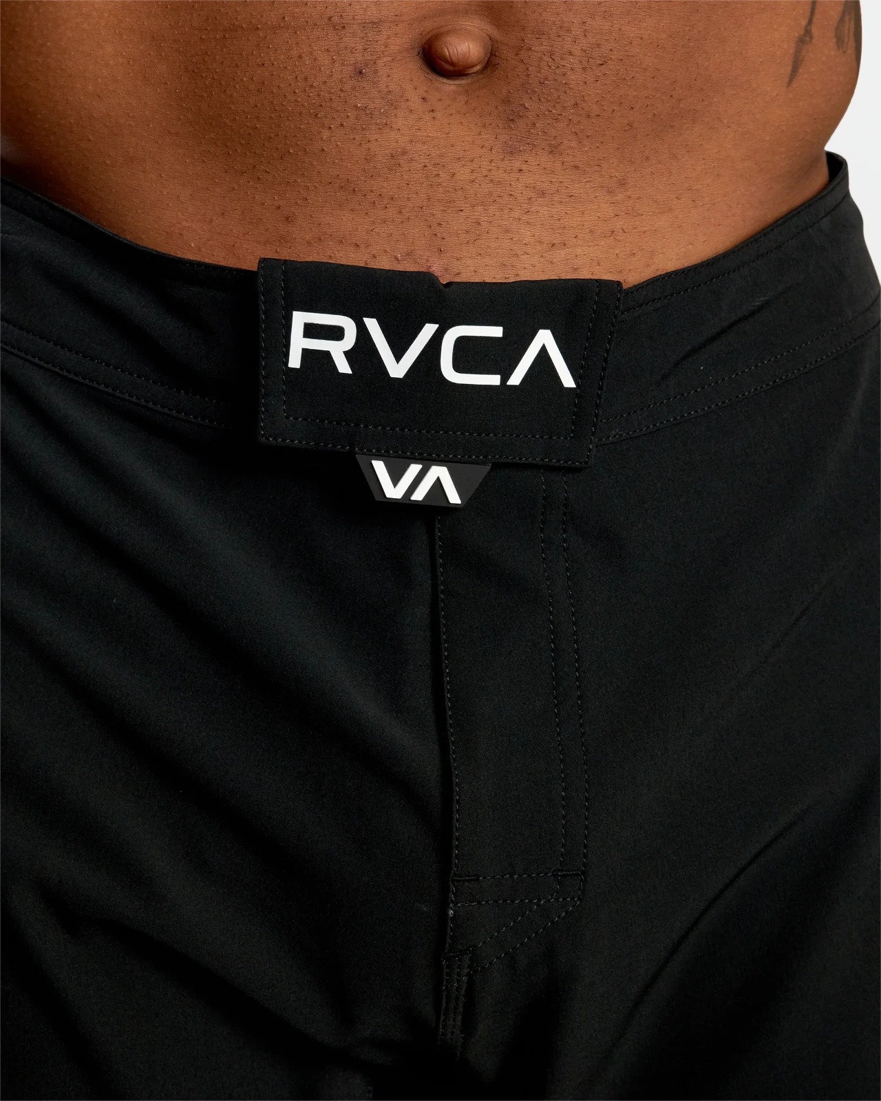 RVCA Men’s Fight Scrapper 17″ Shorts – Black/White – New w/Tags – MSRP $70