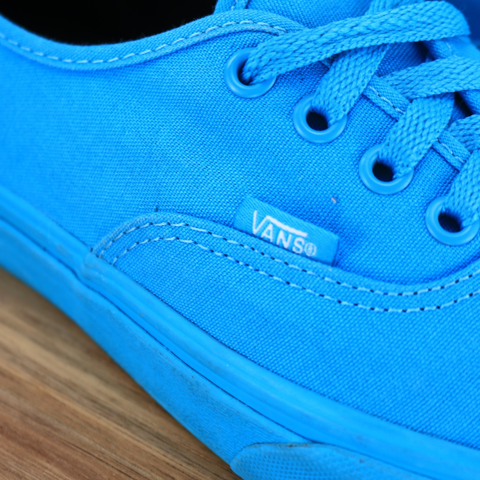 Vans Mono Turquoise Blue Low Lace up Canvas Sneaker Shoes Size Men 5.5 / Women 7