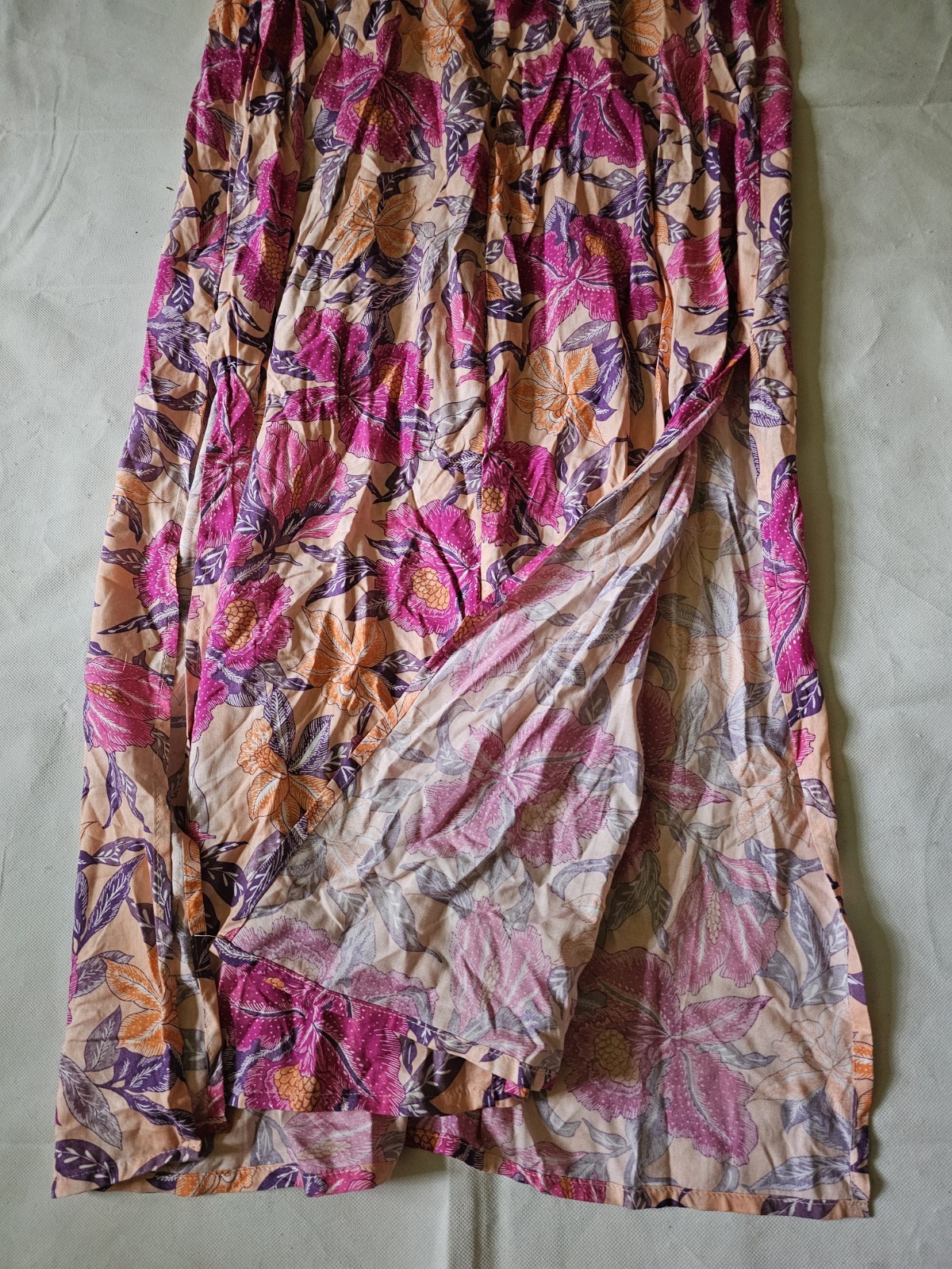 Old Navy Pink Beige Purple Floral Maxi Dress V-Neck Tie Spaghetti Straps S