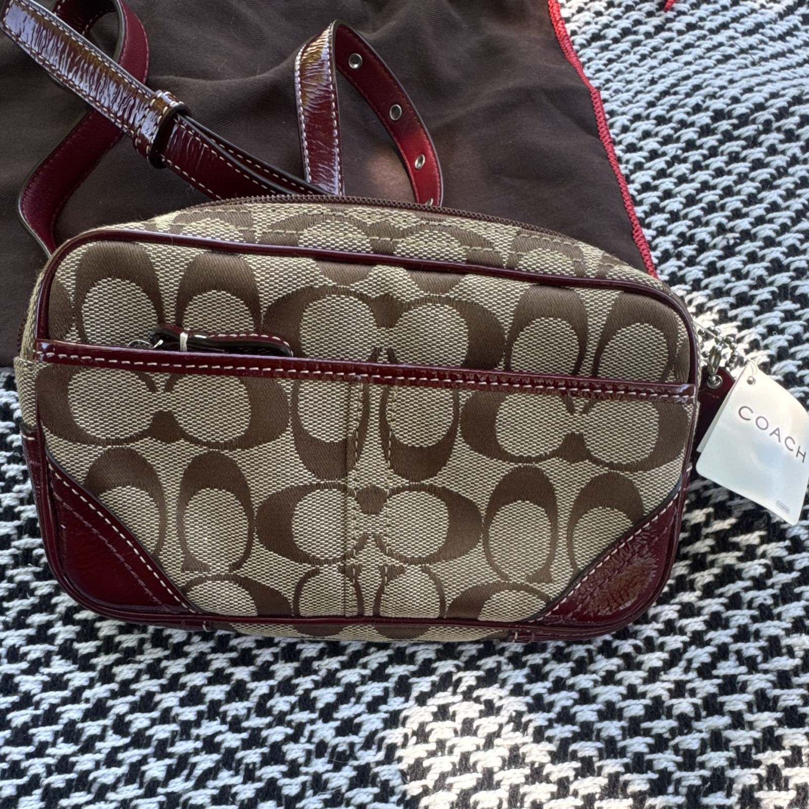 NWT COACH Hamptons Signature hip Belt Bag – Khaki & Crimson