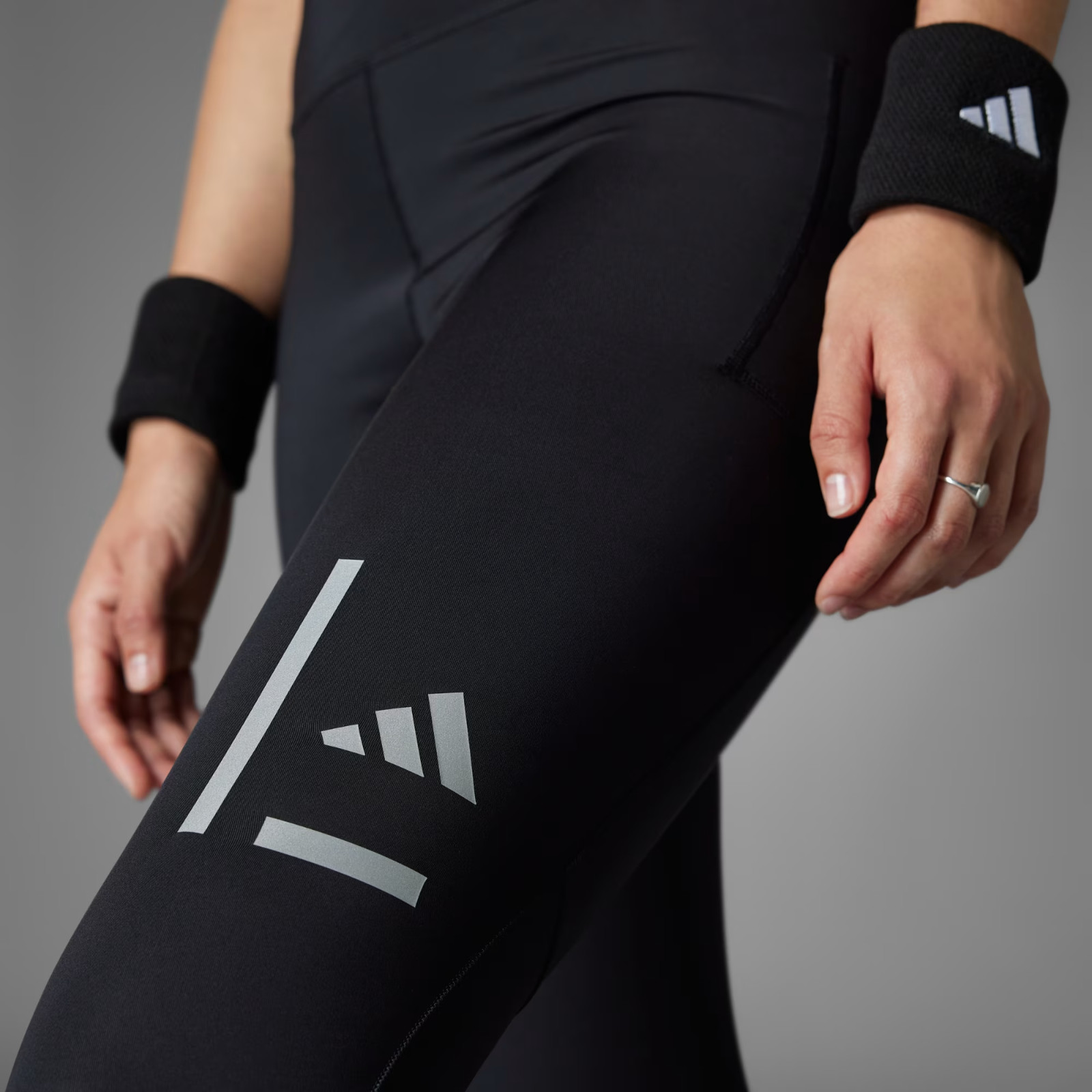 RARE Adidas Ultimate Reflective 7/8 Running Leggings Women’s Size S JN6083 NWT
