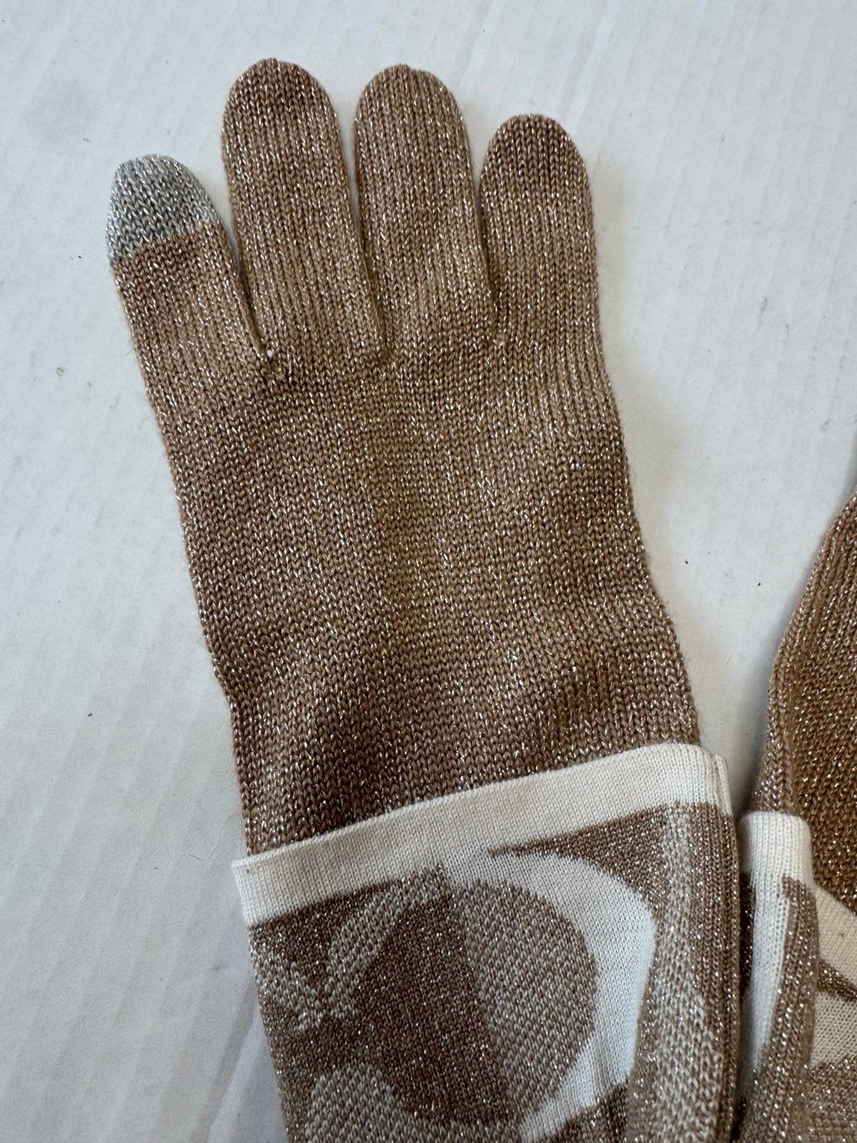 NWT Coach Logo C Monogram Shimmer Gold Beige Wool Touch Gloves