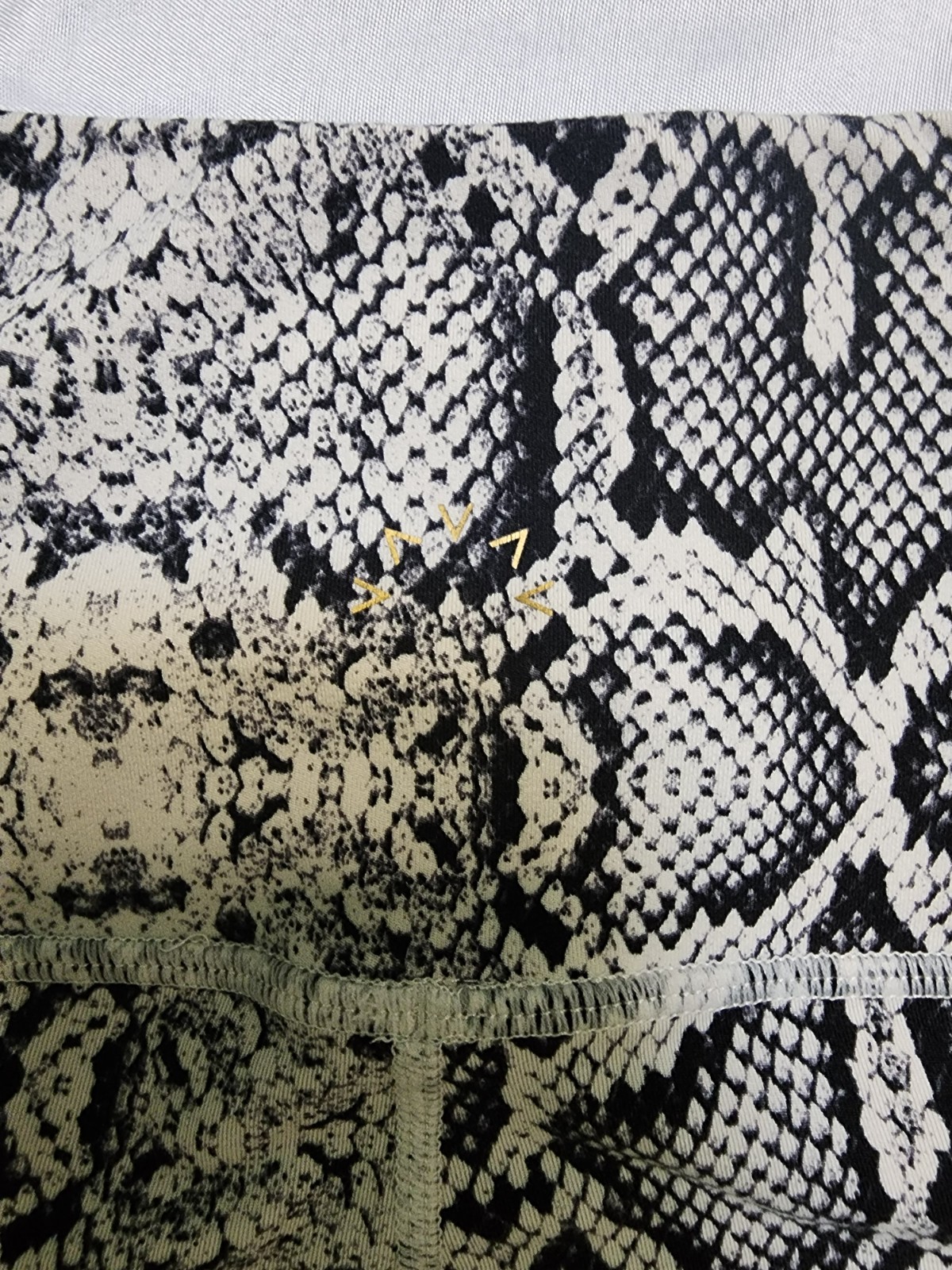 Varley Century Python Snake Print High Rise Leggings Ivory Black S