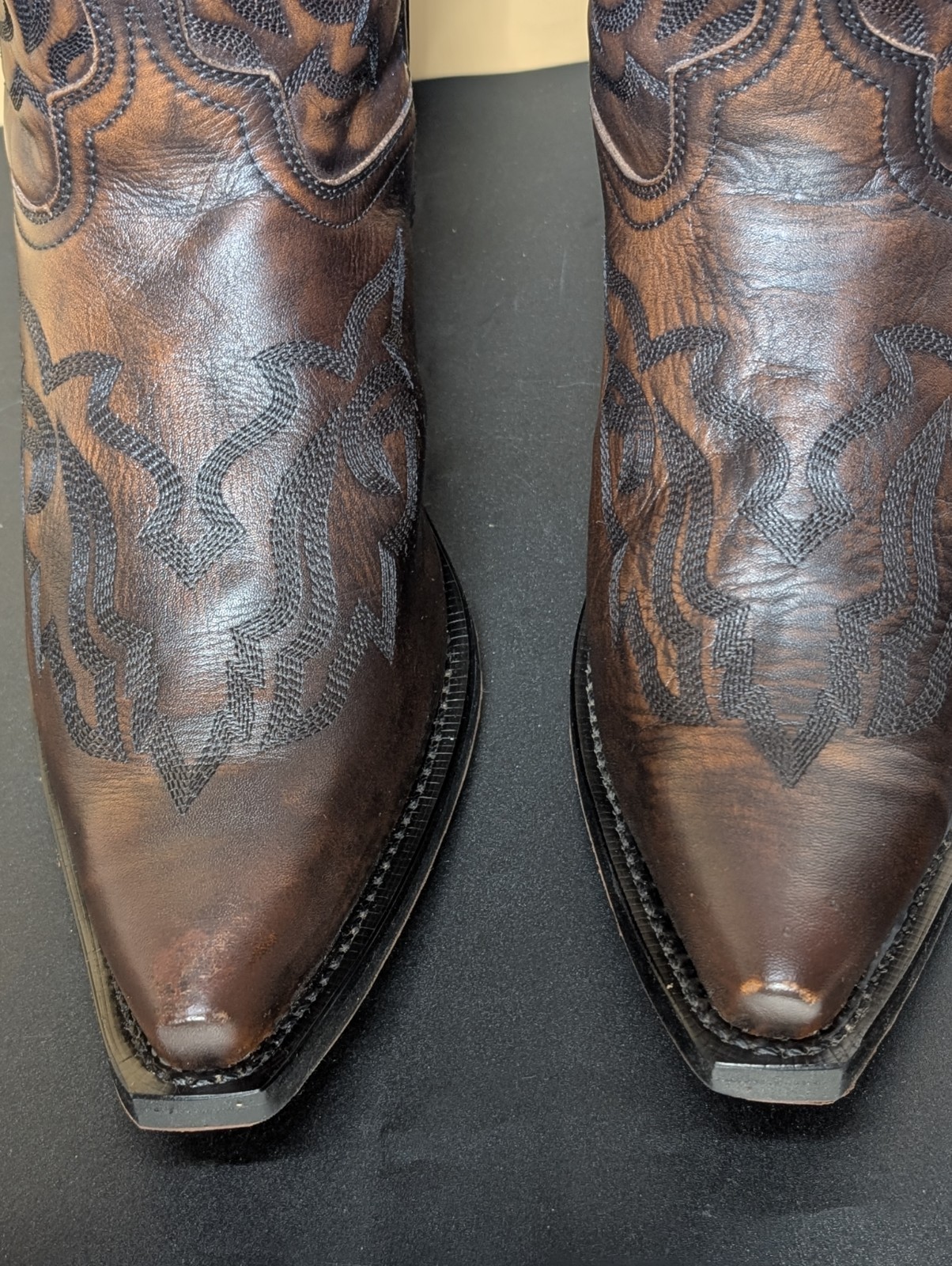 Laredo Men’s Boots Hawk Burnt Apple Leather Cowboy Boots 6862 Size 10 EW