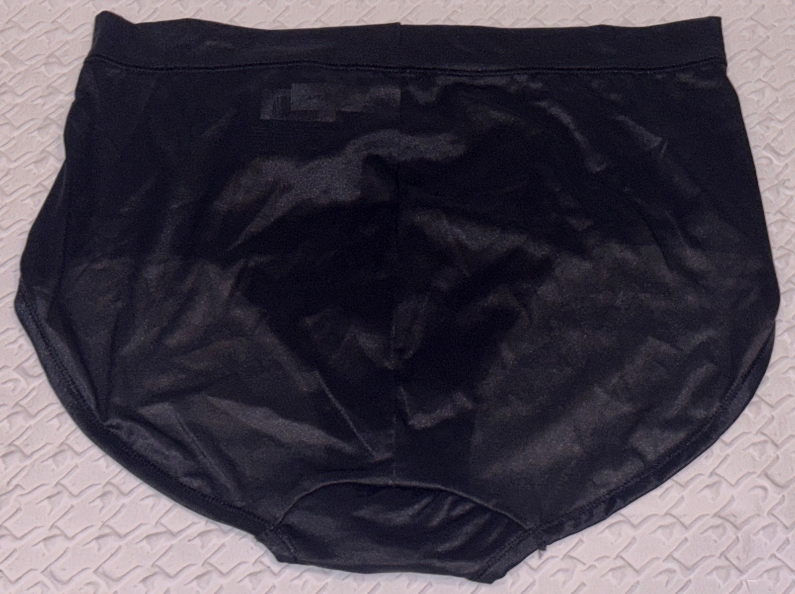 BALI One Smooth U Modern Microfiber Black Brief Panty NEW Womens Sz L 7