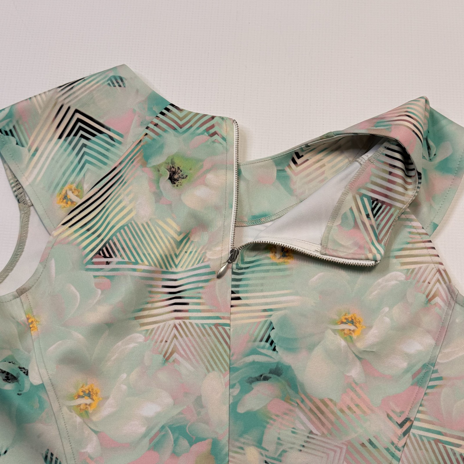 Robert Rodriguez Blouse Womens Medium Green Floral Geometric Zip Sleeveless Top
