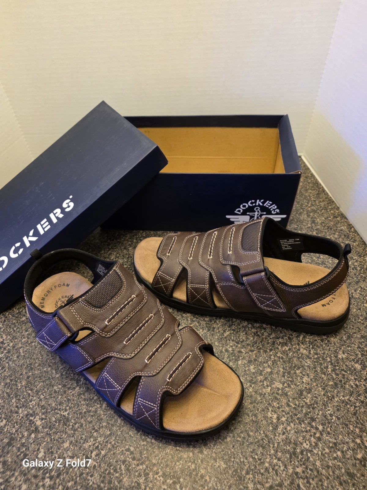 Men’s Dockers 13M Shorewood Briar Sandals Brown Memory Foam Fusion Footbed NEW