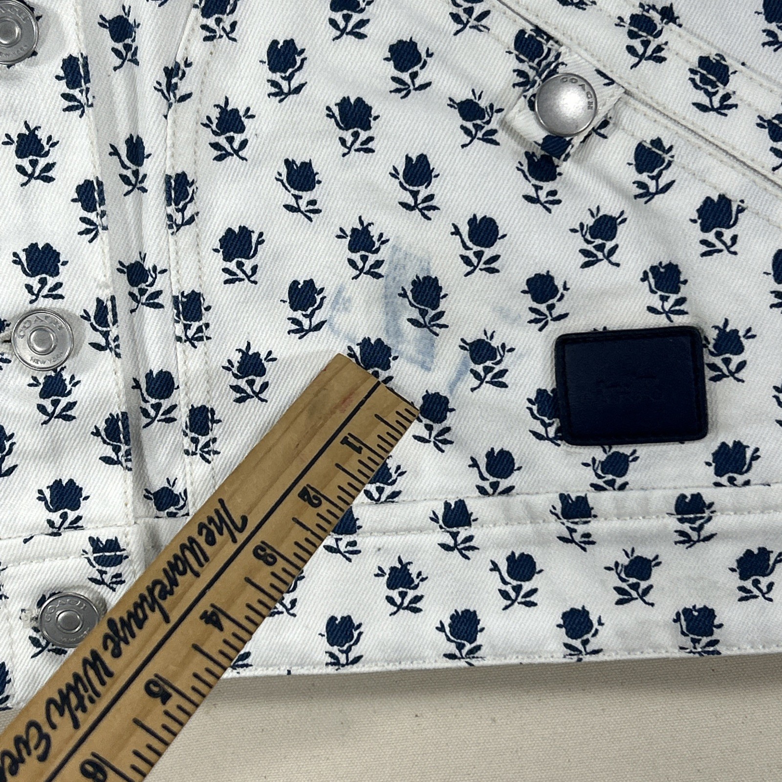 Coach Badlands Womens Size S White Denim Blue Floral Jean Jacket F85742 Preppy