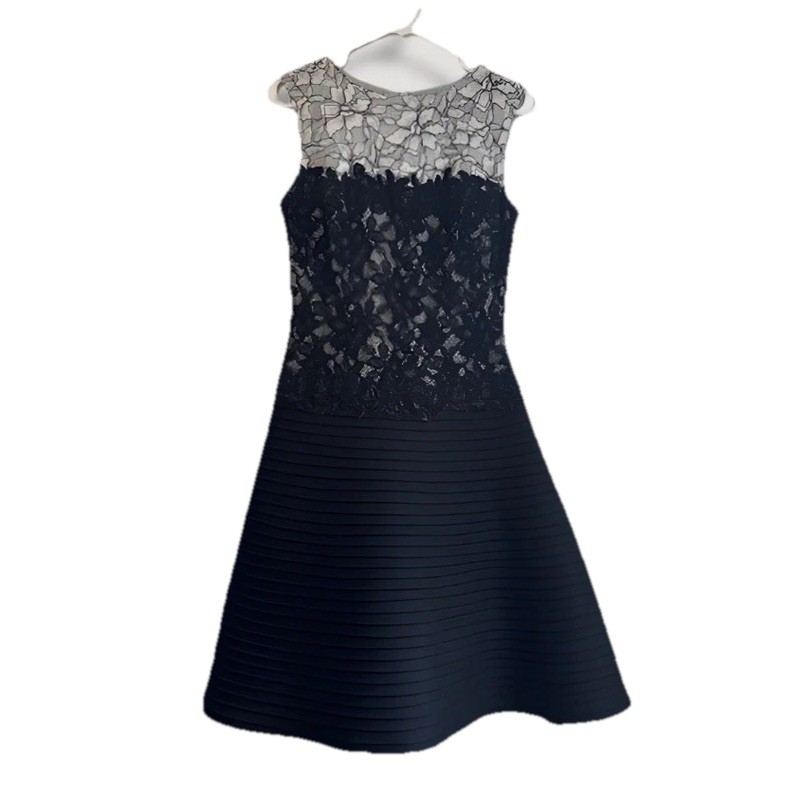 TADASHI SHOJI Neoprene Pintuck A-Line Dress Lace Bodice Size 6 *DESIGNER*