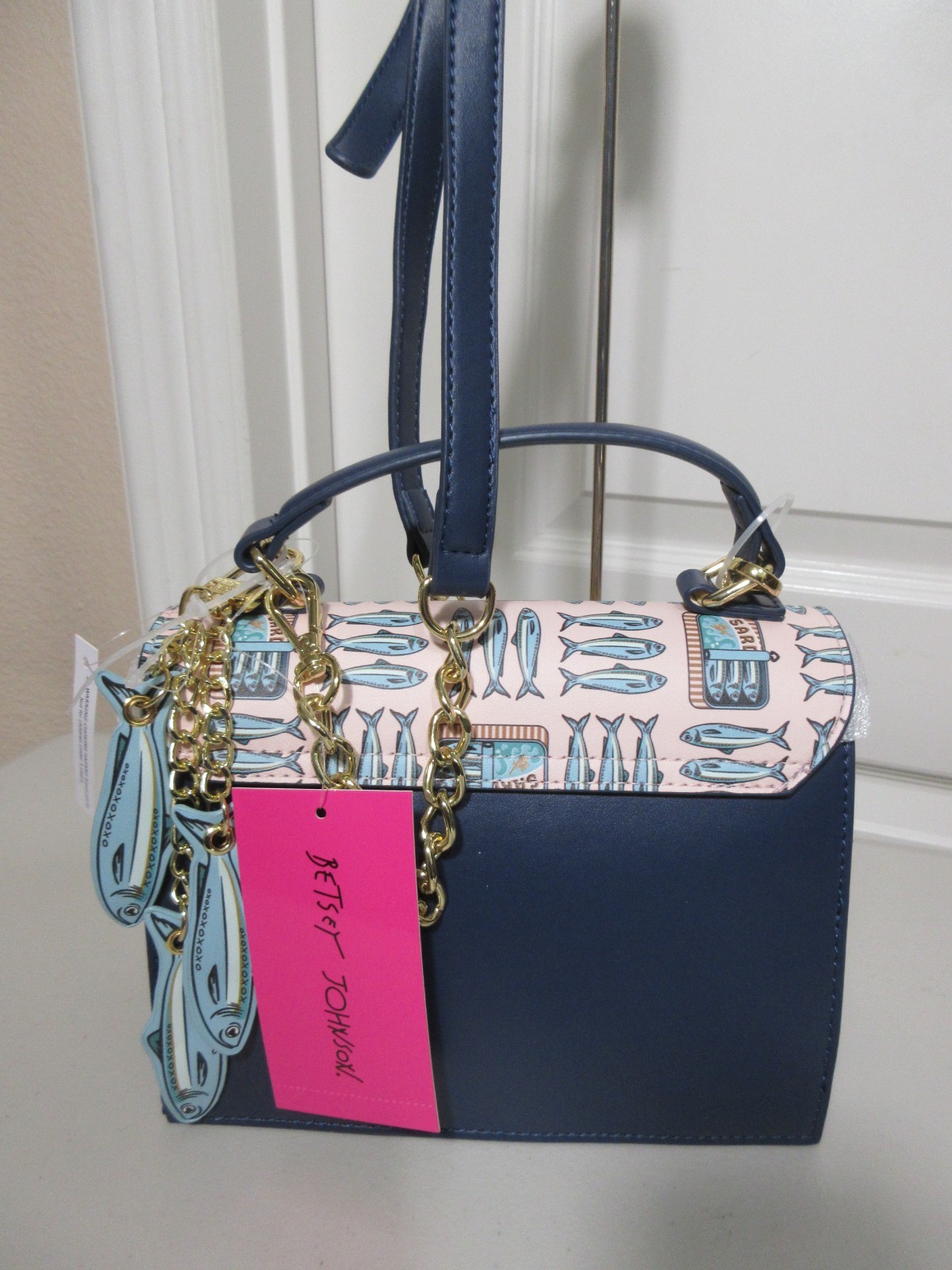 BETSY JOHNSON SARDINES SHOULDER BAG XOMYLO2 BLUE MULTI NWT