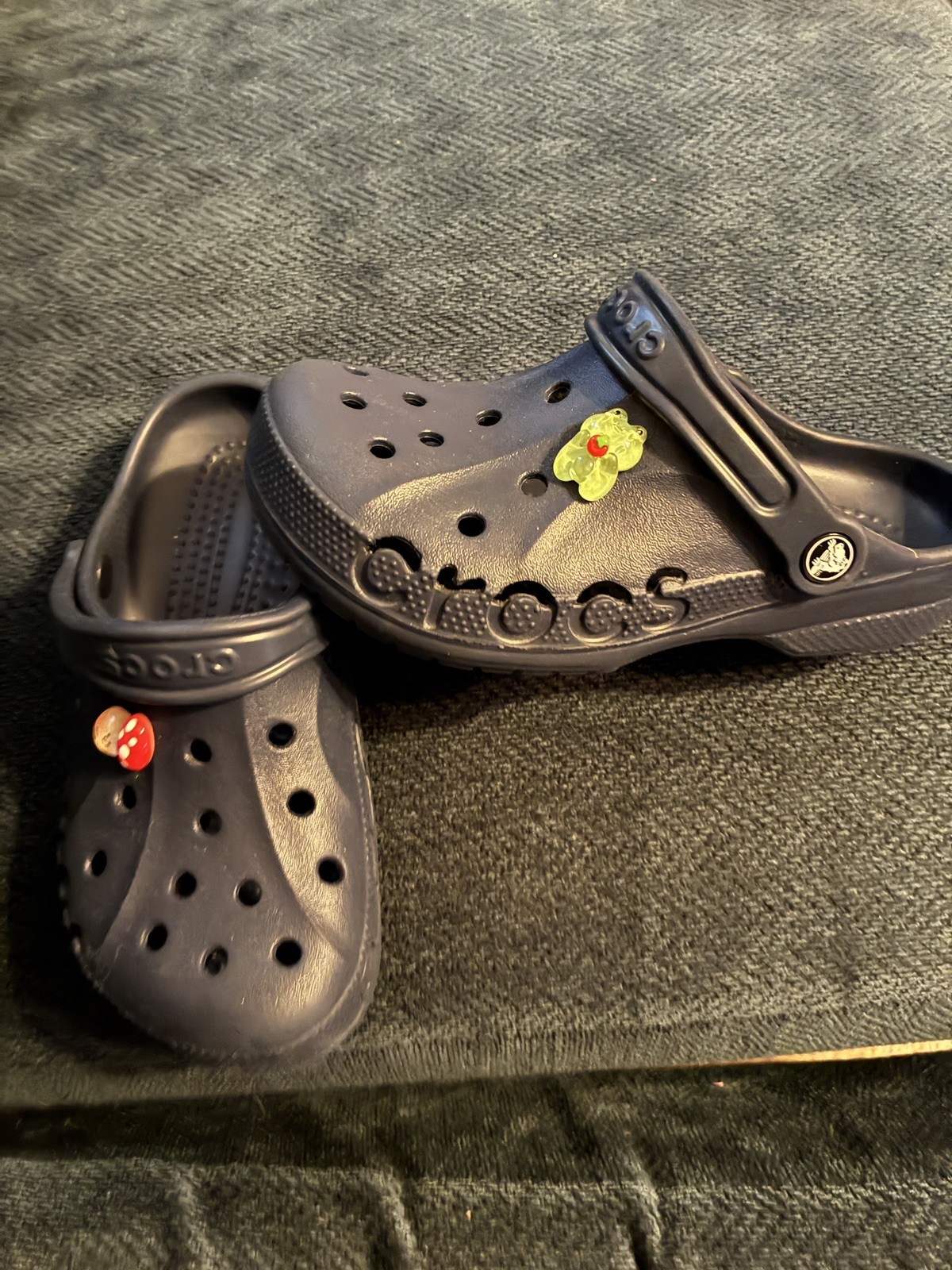 Crocs Baya Clog Navy Blue Unisex size M4 W6 with jibbitz – slightly used
