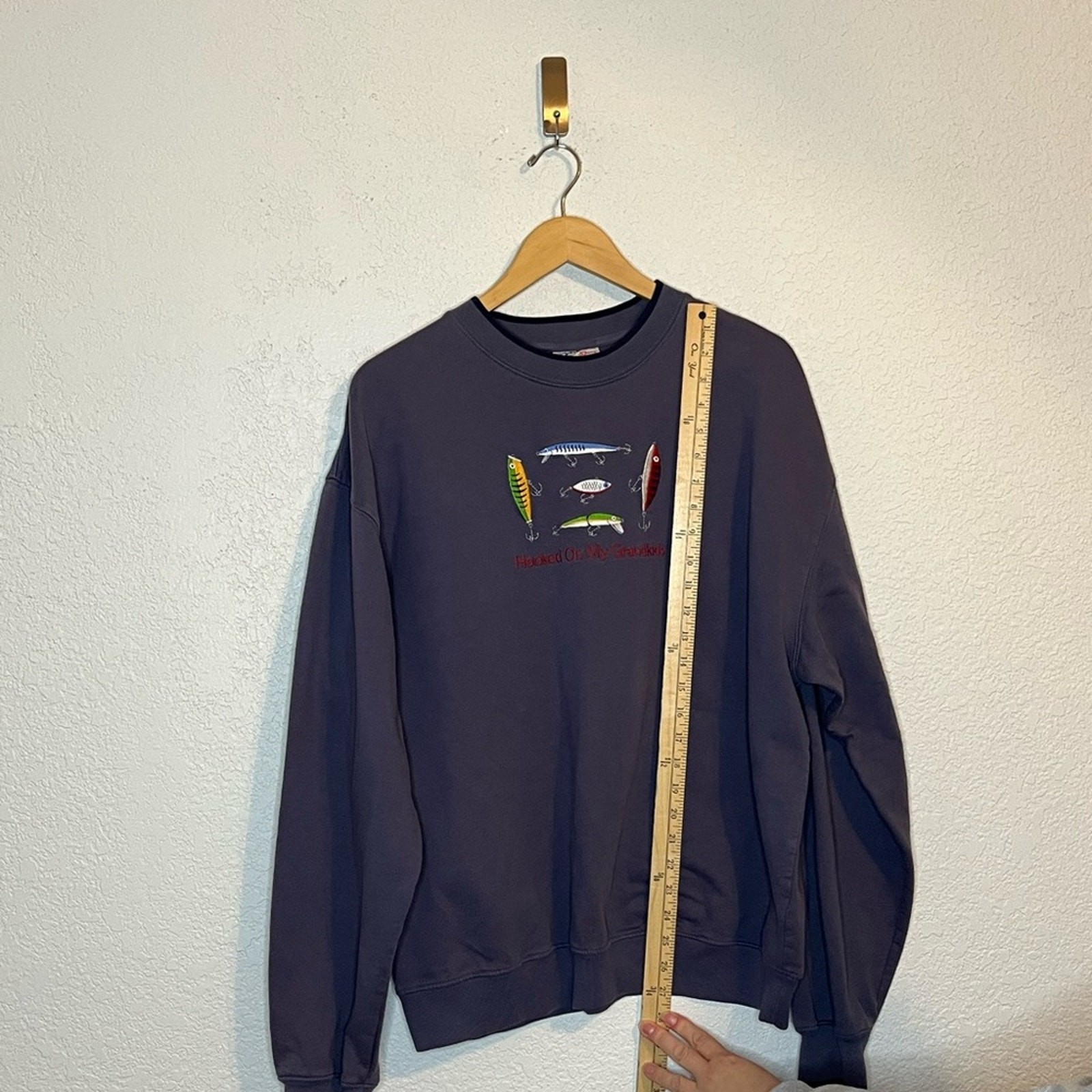 Vintage Hooked on my grandkids embroidered sweatshirt Grandpa 90’s Embroidered