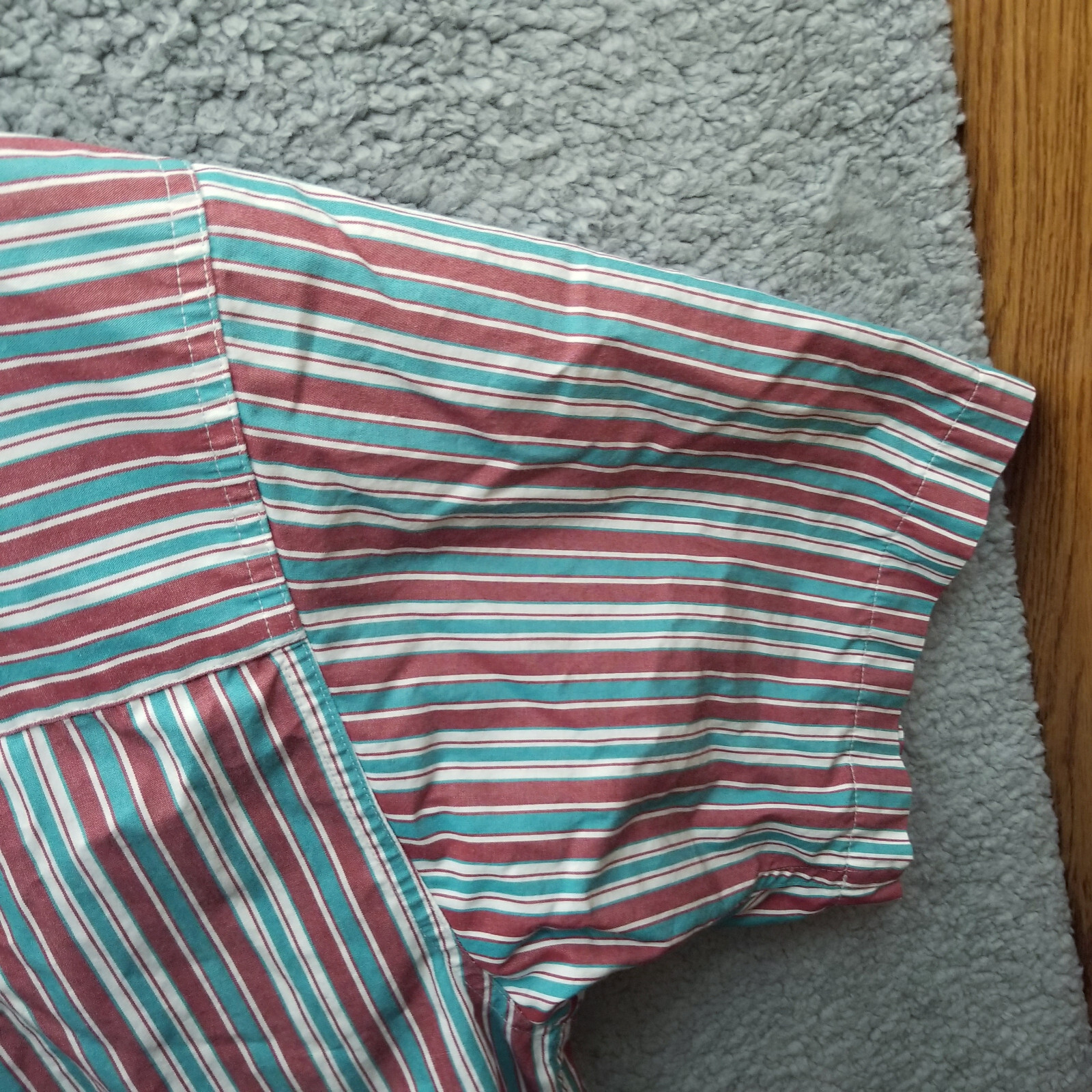 Scandia Woods L Striped Multicolor Button-Down Shirt 50.25″ 28.75″ 10.25″