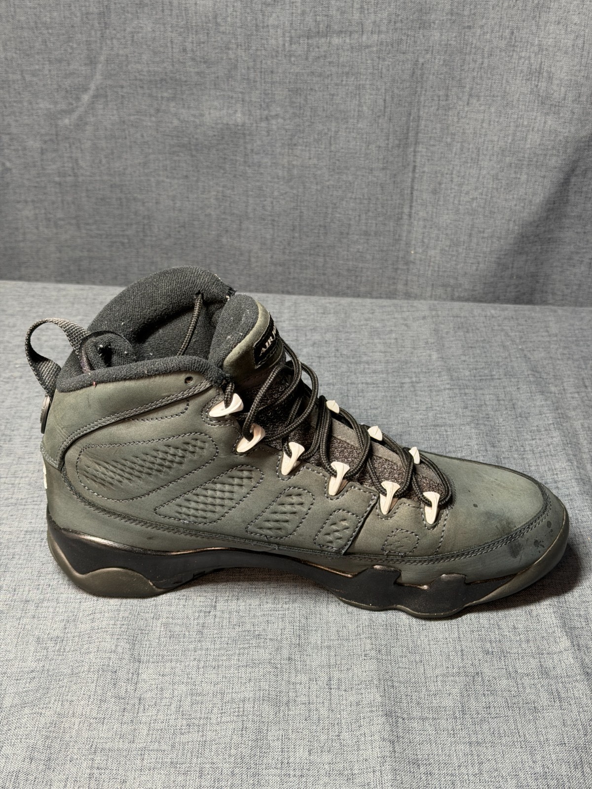 Size 8.5 – Air Jordan 9 Retro Anthracite Black & Grey) 302370-013