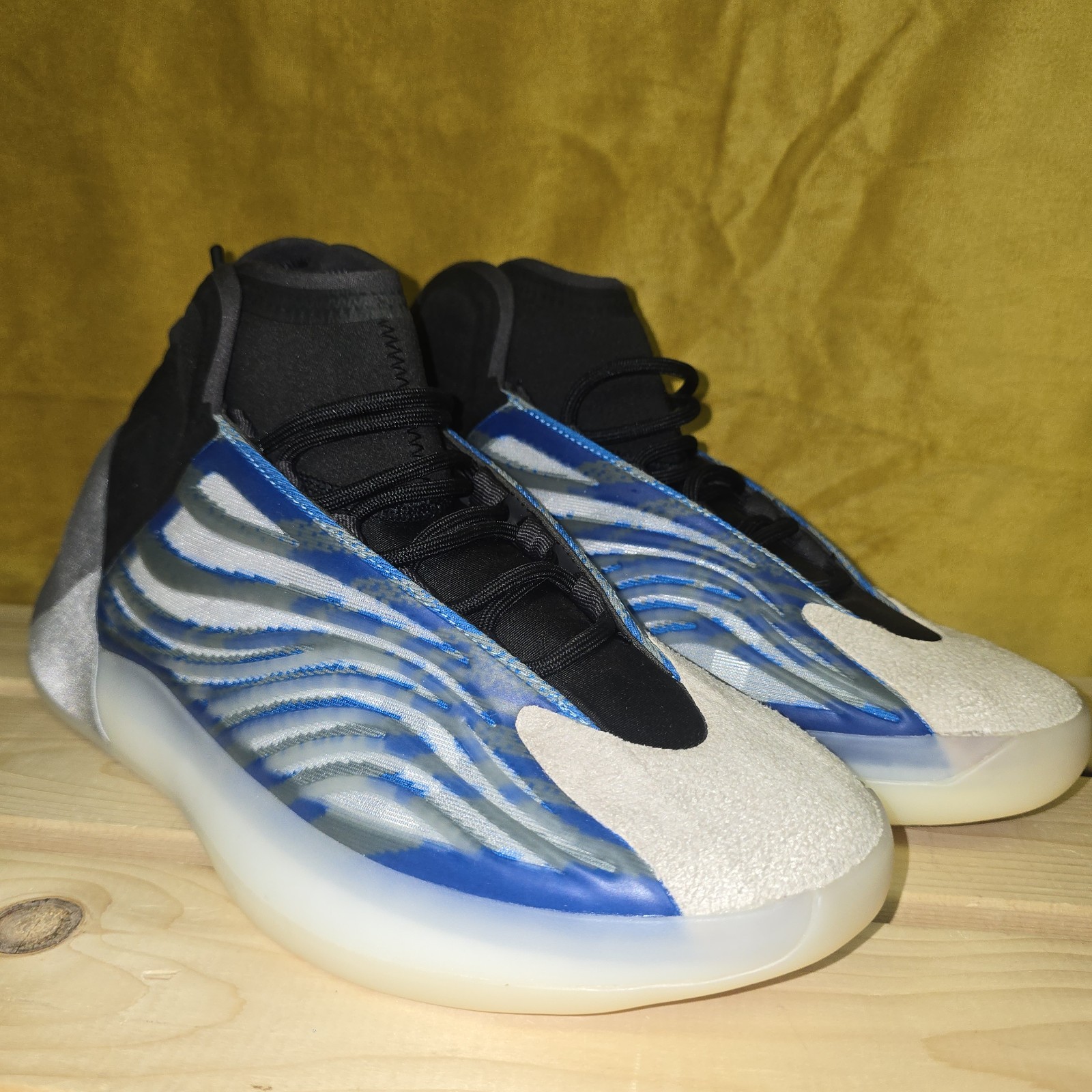 12 EE New Yeezy Boost YZY Adidas QNTM Basketball Shoe 2020 Frozen Blue GZ8872