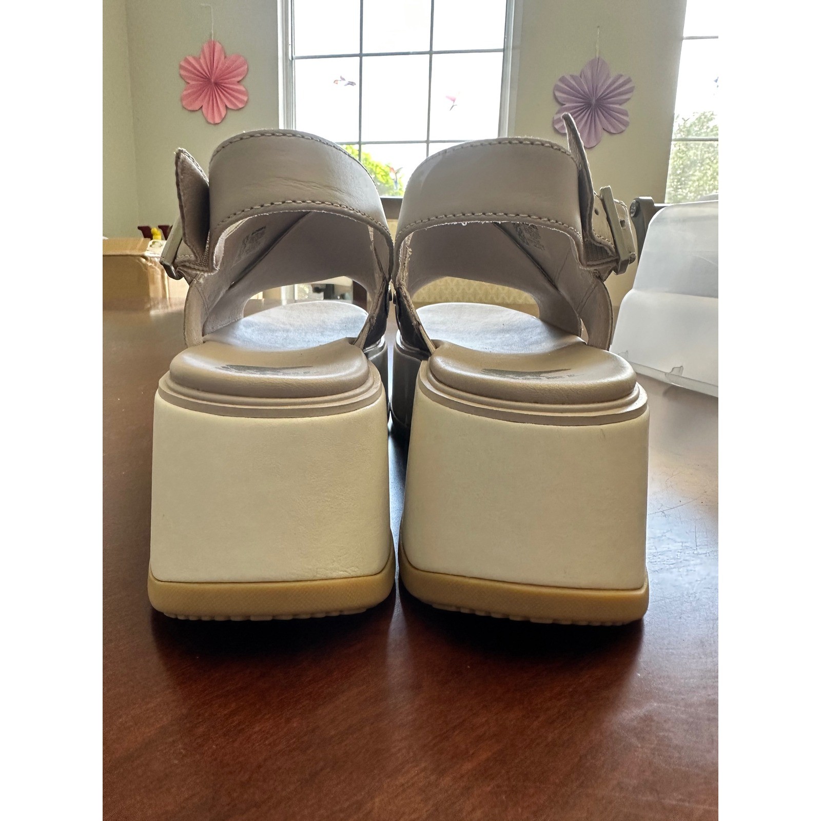 Sorel Cameron Flatform Sandals Beige Leather Suede Slingback Chunky Platform