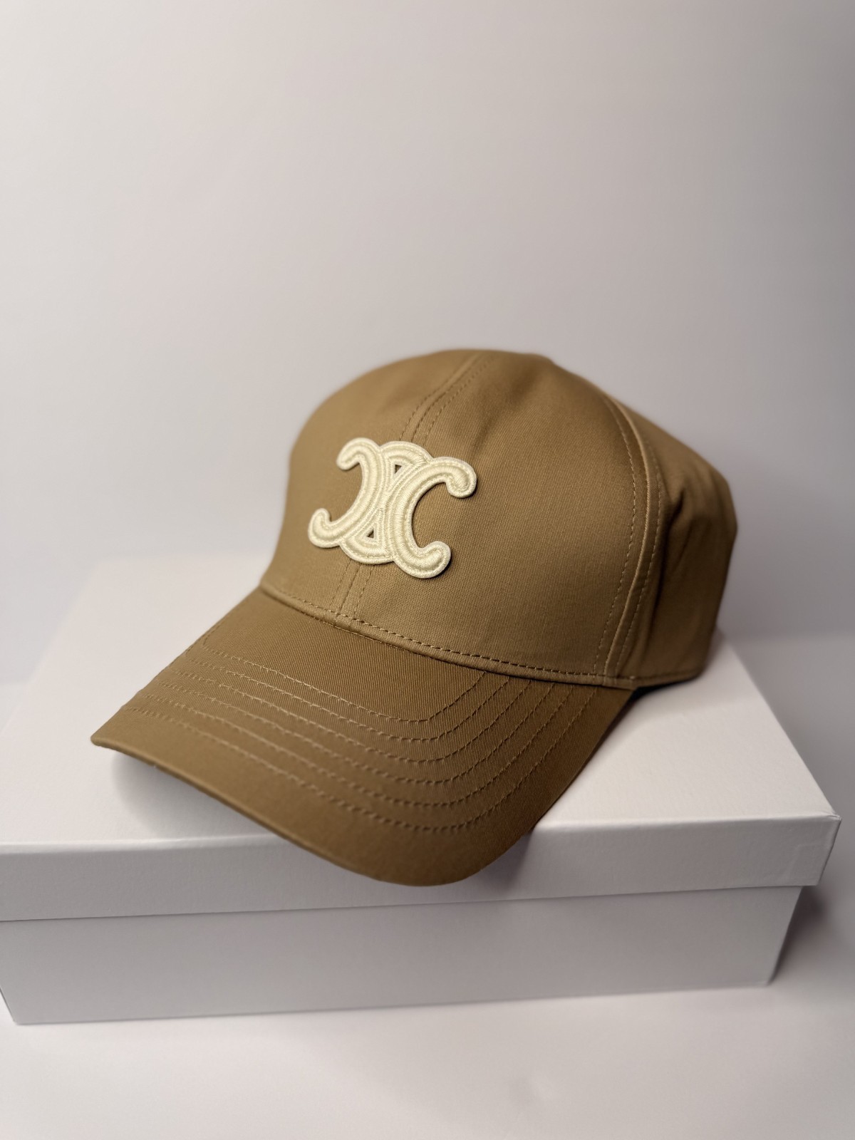 CELINE Paris Triomphe Adjustable Baseball Cap Toffee Size Medium Women’s